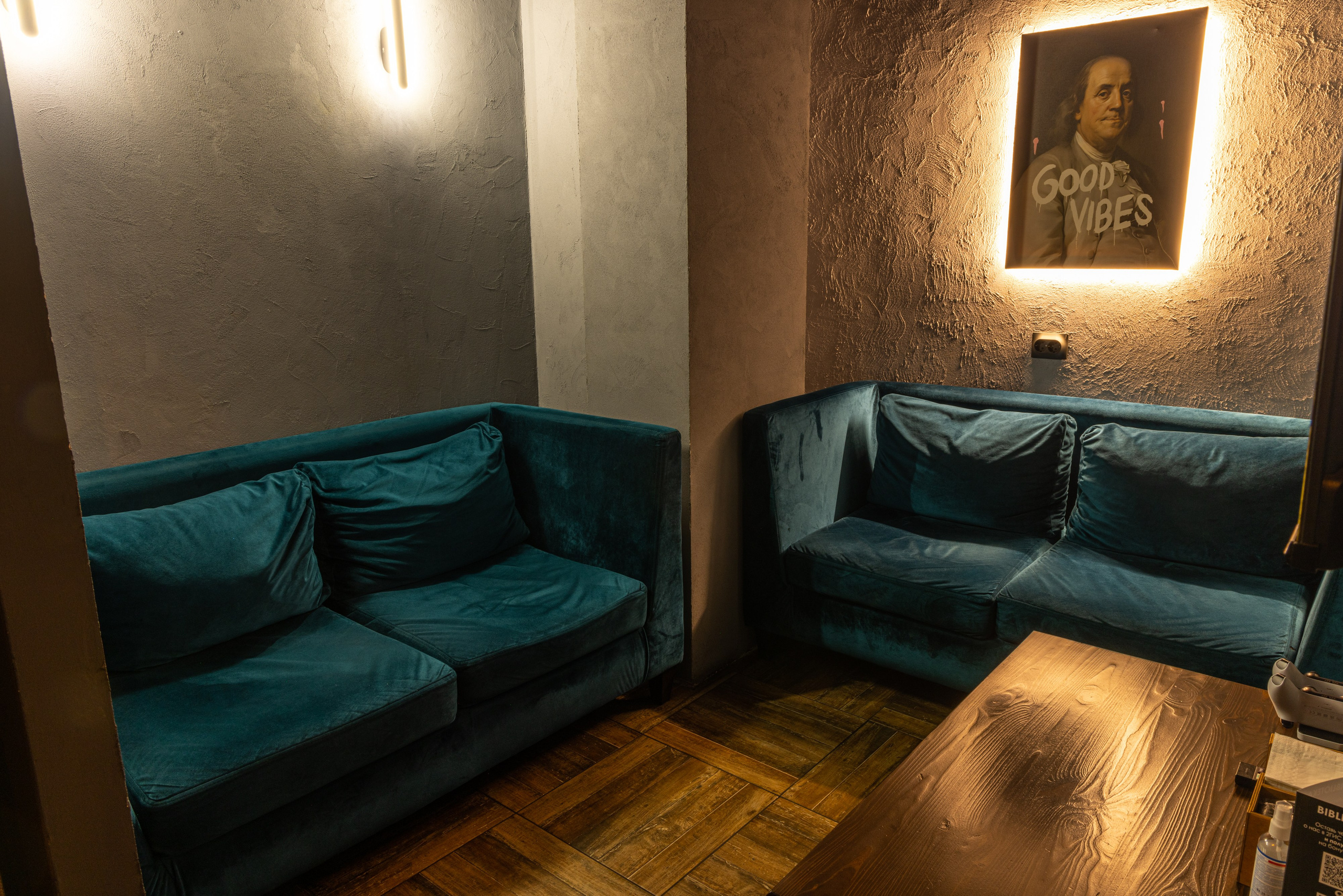 Интерьерная съемка коммерческих локаций. Фотосъемка для вашего бизнеса в Челябинске