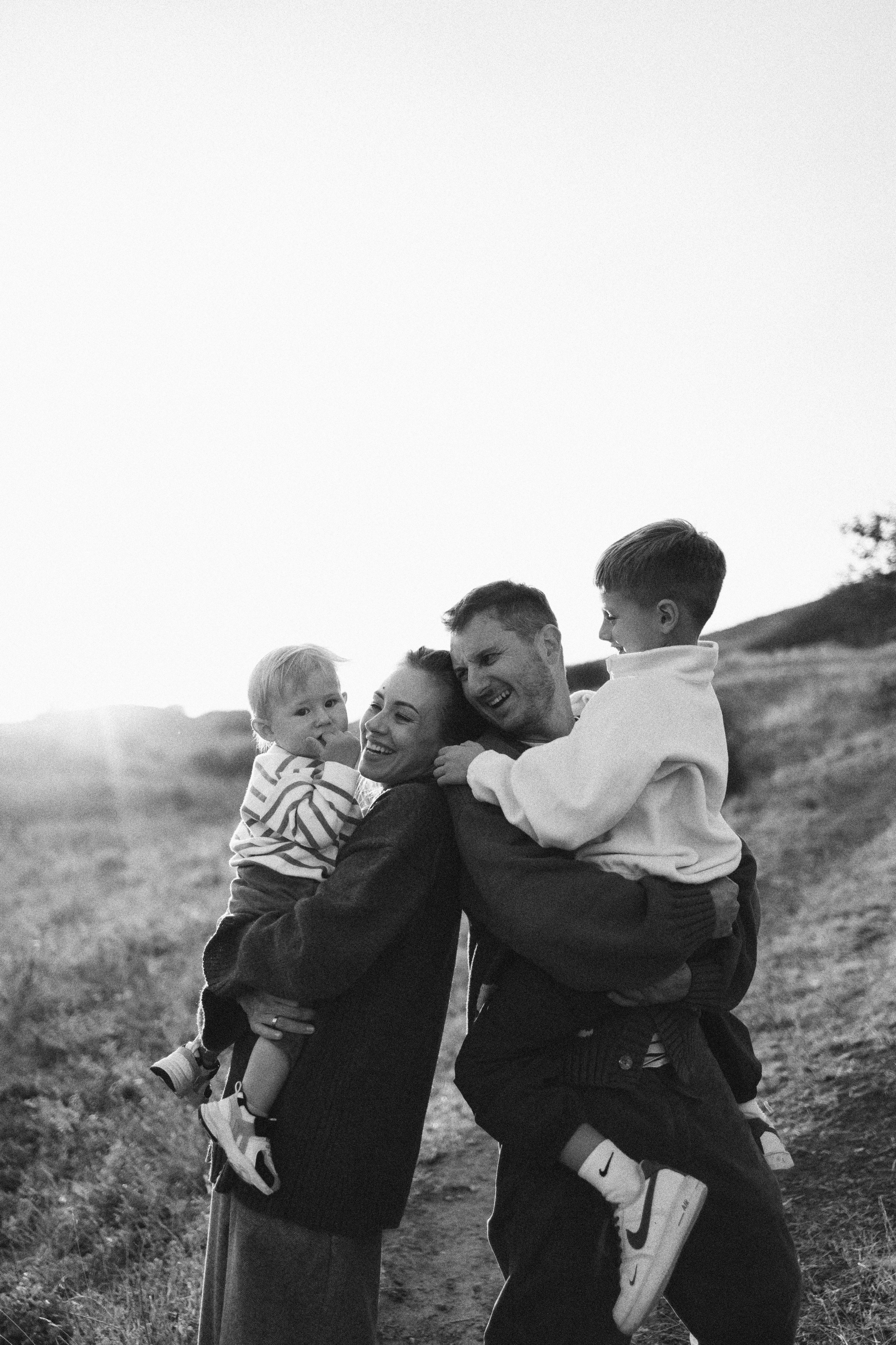 Семейная история, закат в Мержаново. Семейный и детский фотограф, таганрог, ростов-на-дону