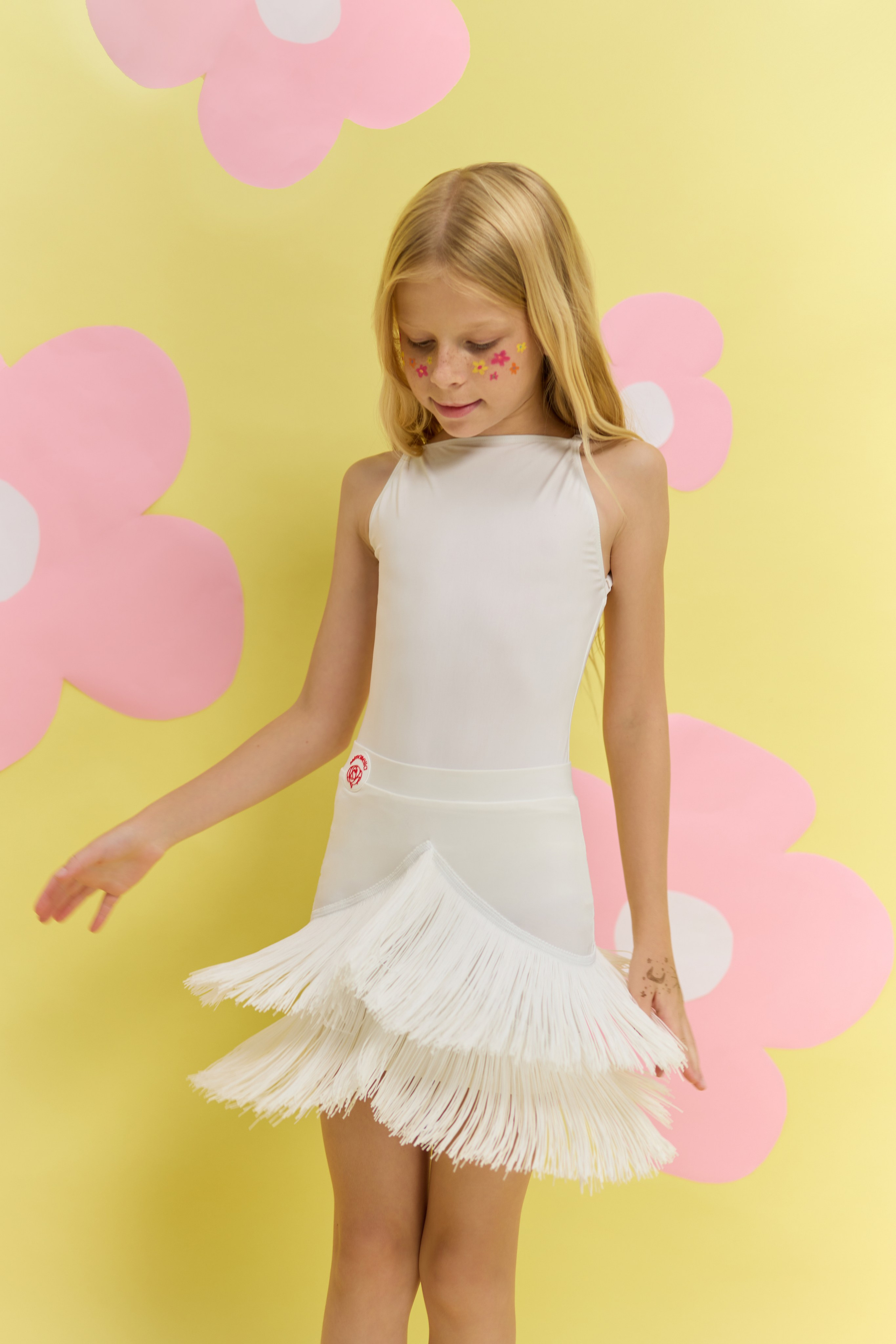 Каталожная съемка одежды для брендов под ключ в Москве