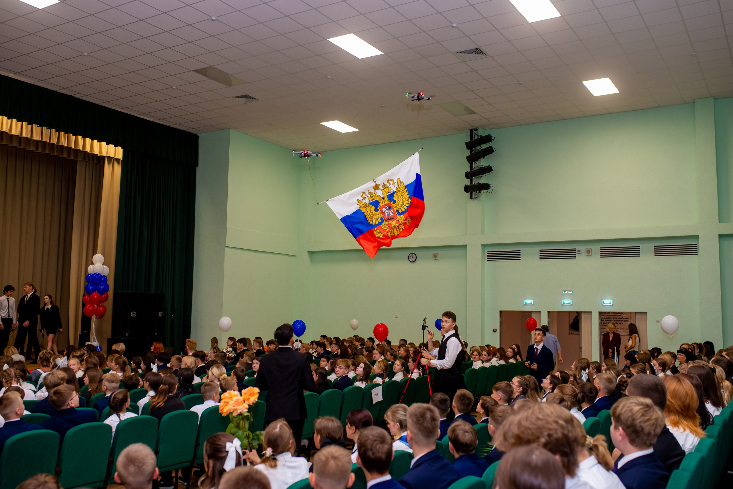 Школа 72. Женский фотограф Крещение Венчание Москва Брянск