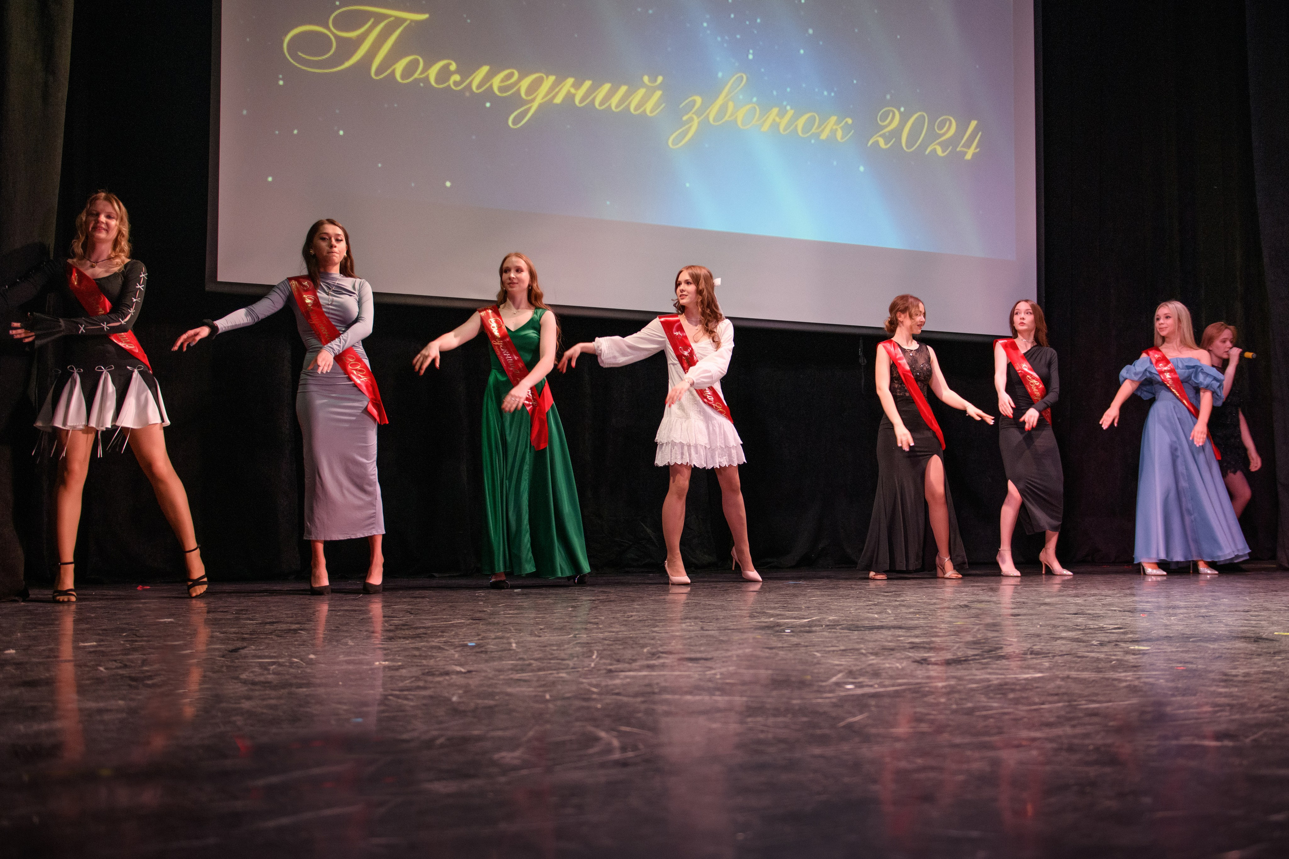 Фотосъёмка торжественного вечера выпускников. Организация и проведение фотосъемок в Санкт-Петербурге. Фотограф Смирягин Илья