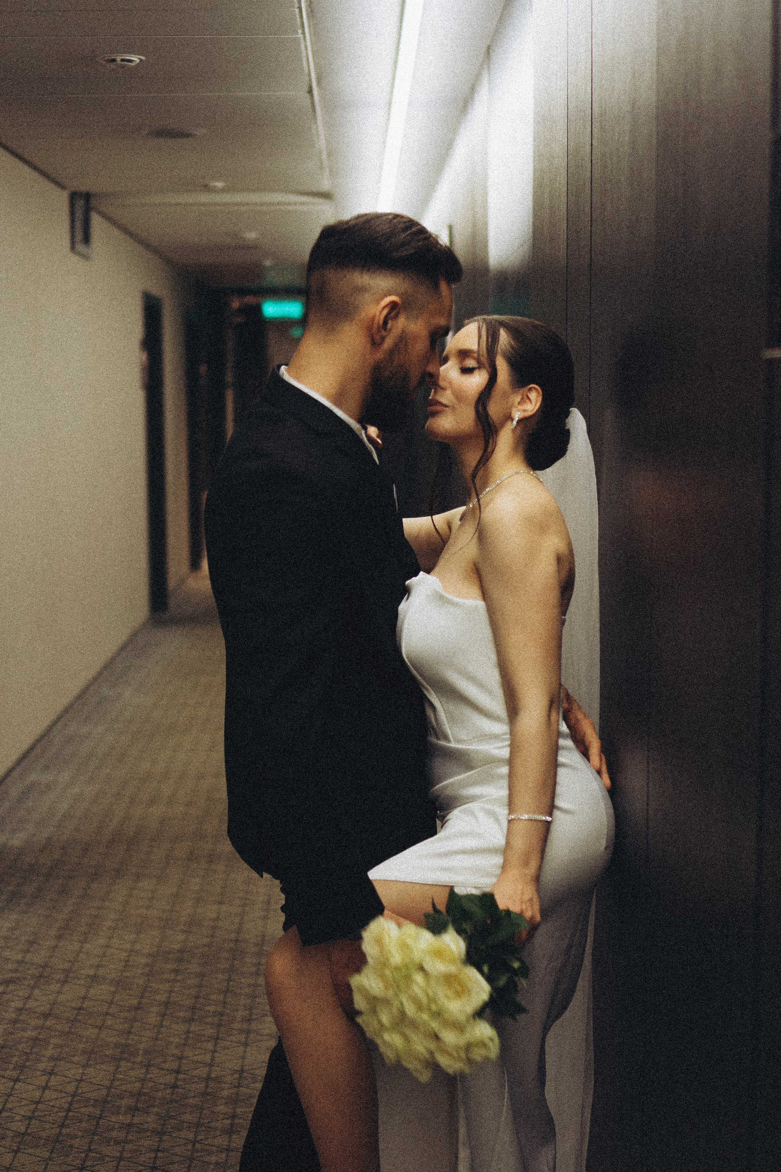 СВАДЕБНАЯ СЬЕМКА СБОРОВ ЖЕНИХА И НЕВЕСТЫ В ОТЕЛЕ И ТАКЖЕ ФОТОСЕССИИЯ В ОТЕЛЕЕ МЕГАПОЛИС БРЯНСК. Профессиональный фотограф, Санкт-Петербург — Виктория Богомолова