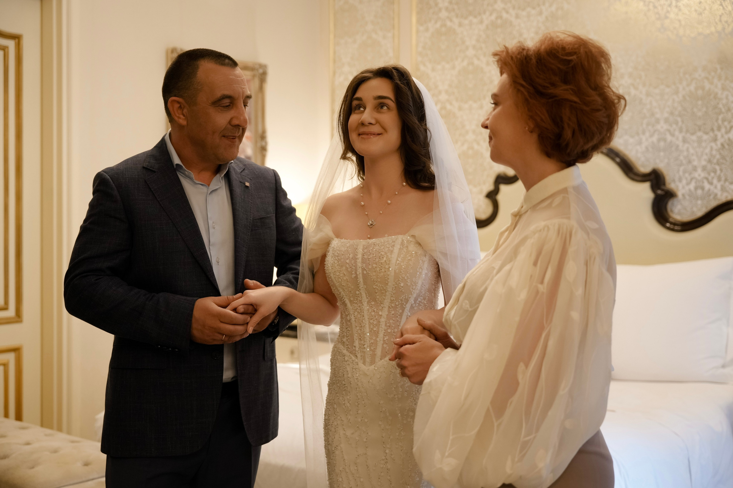 Свадебная Фотосессия утра невесты и жениха в отеле St.Regis и прогулка в усадьбе Царицыно