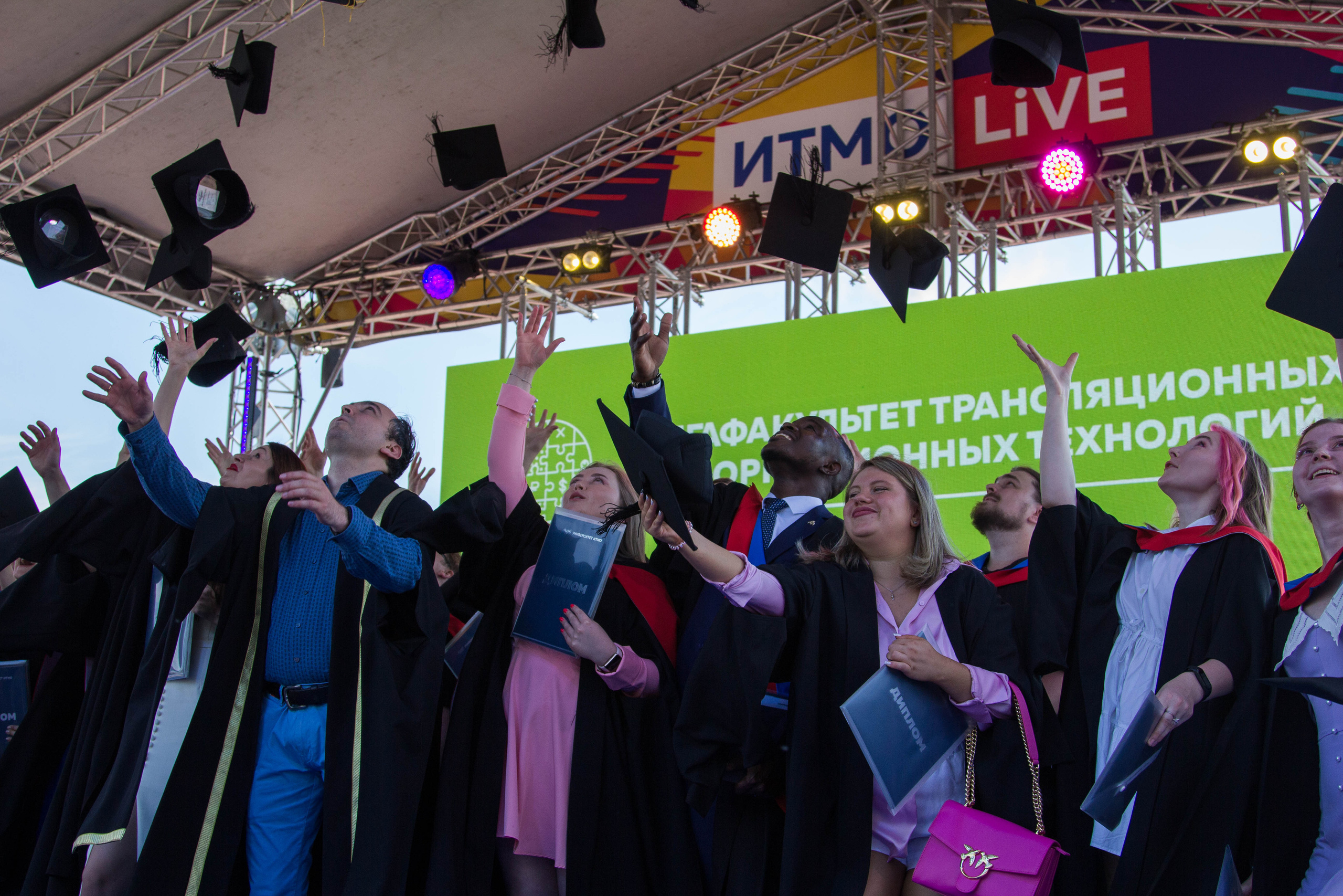 ITMO.Live — Выпускной ИТМО, 2 июля 2022. Фотограф Скворцова Дарья