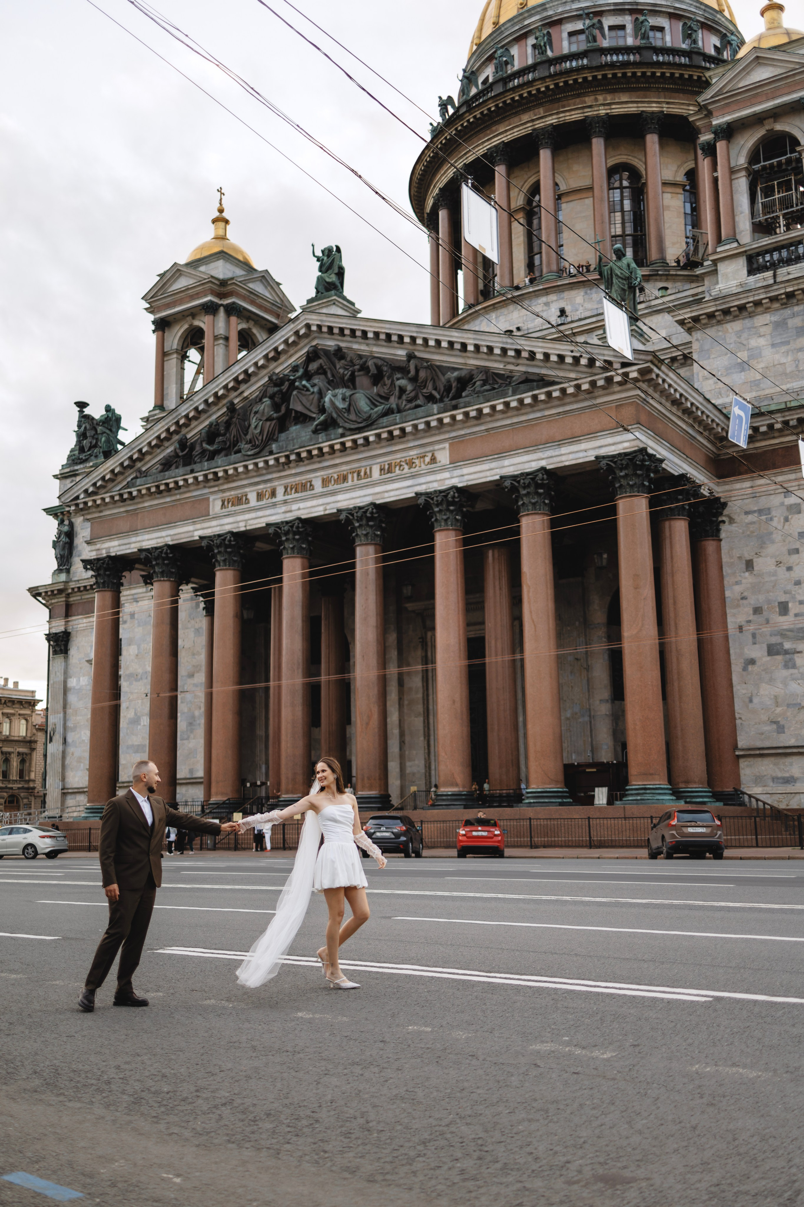 Руслан и Виолетта — Исаакий, Зимняя канавка. Боженова Елена фотограф Санкт-Петербург