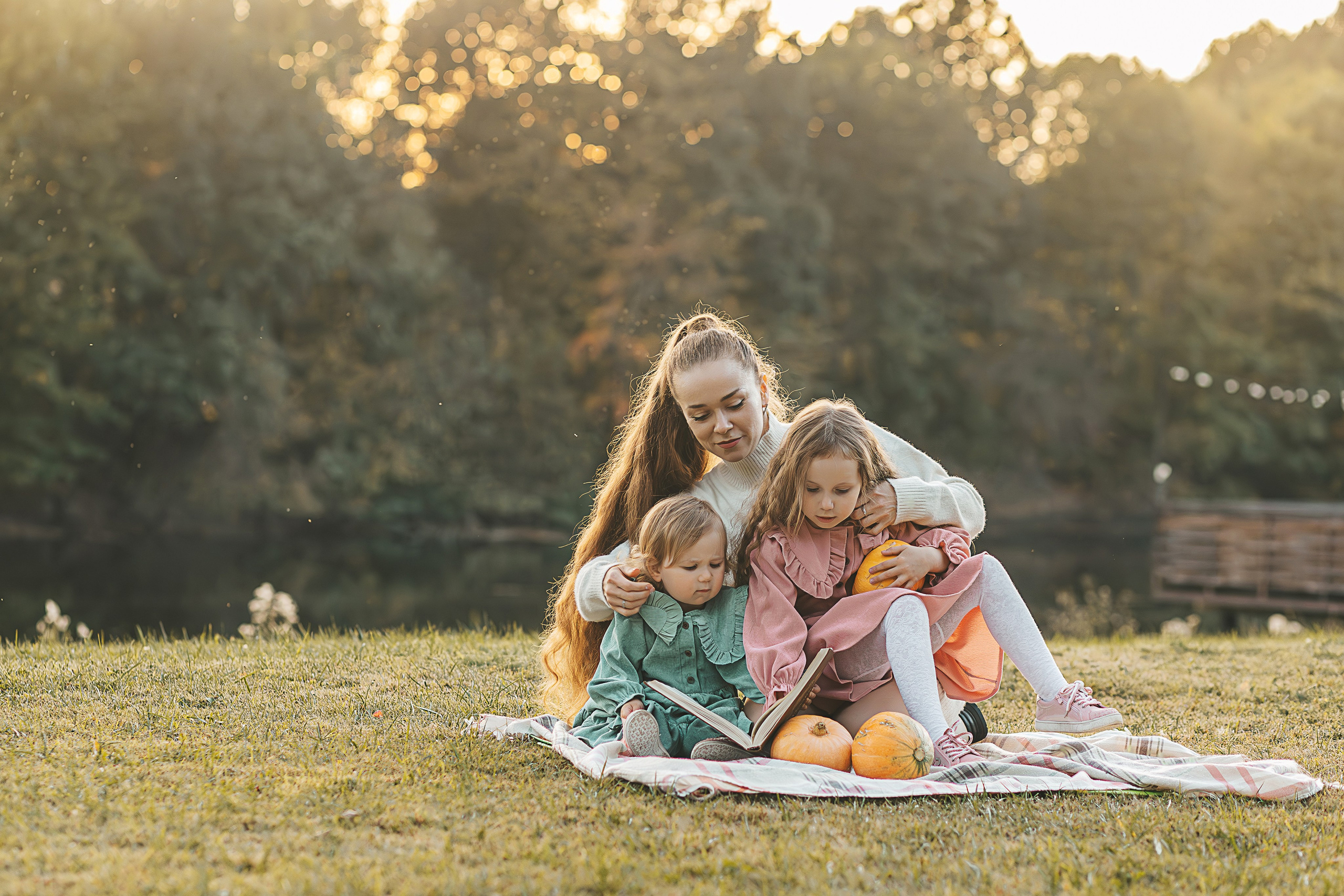 Осеняя Фотосессия мамы с дочками. Семейный и женский фотограф в Москве Надежда Воробьева