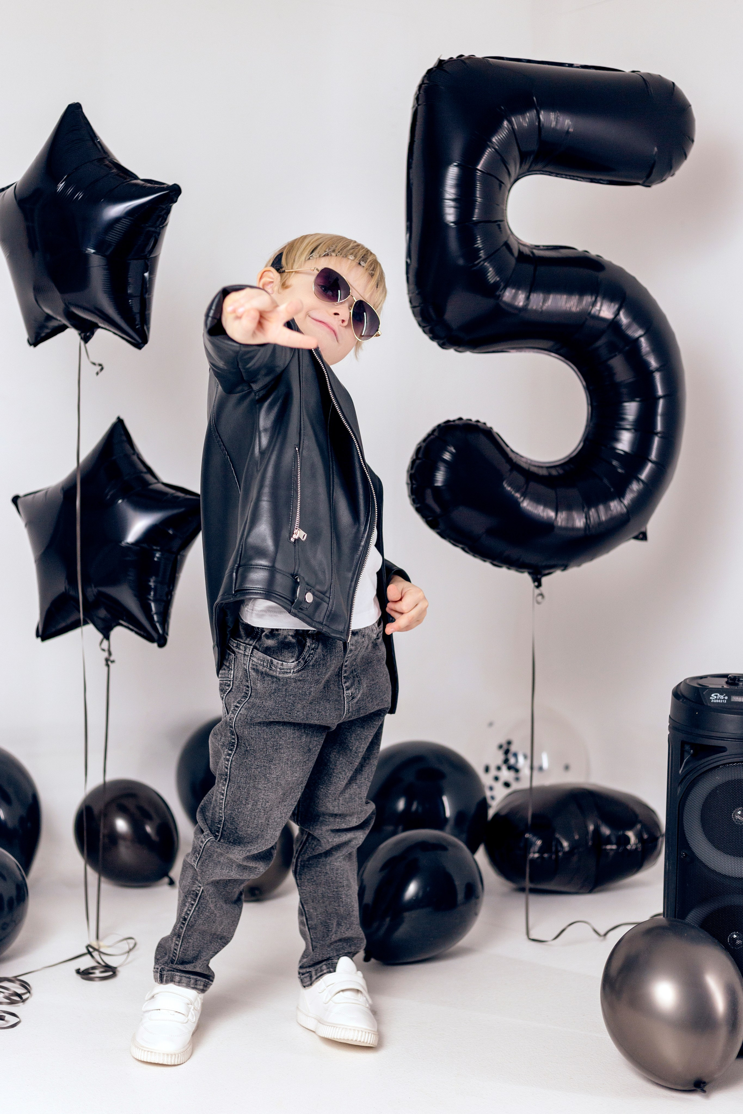 Матвей «Люди в чёрном». Фотограф беременных и новорождённых в Краснодаре