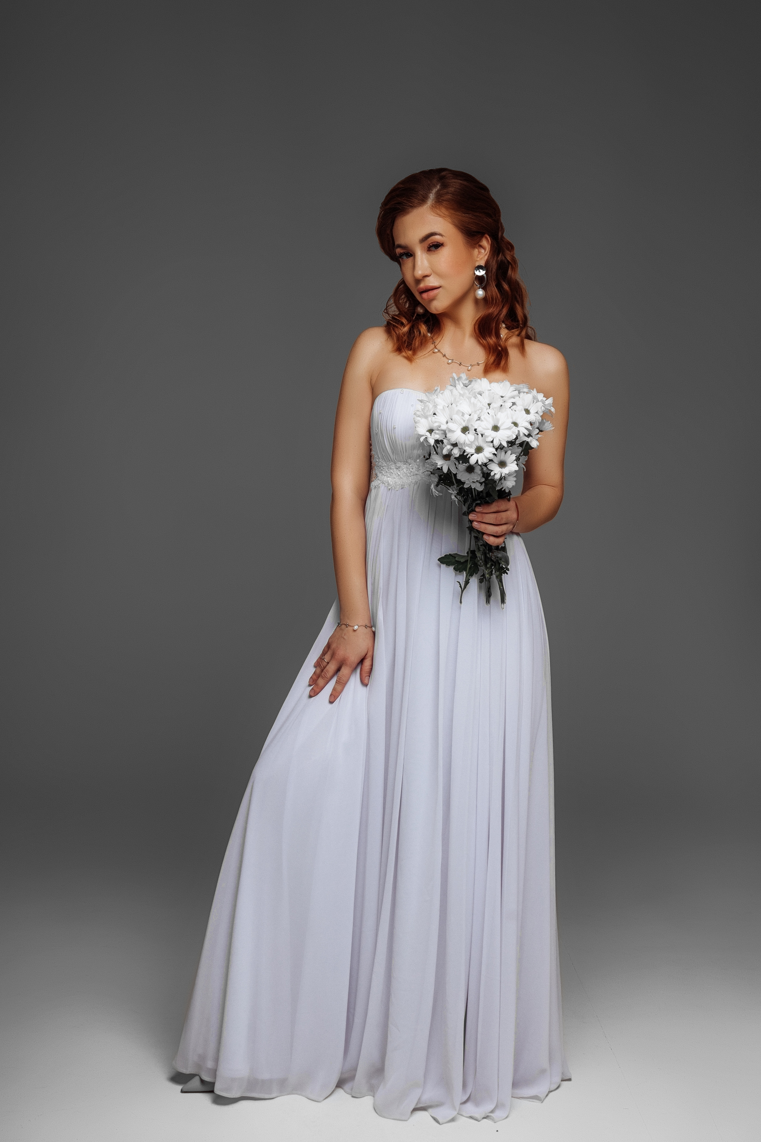 Елена, свадебная съемка в стиле минимализм. Фотограф женского портрета, беременности и материнства Харькова Елена