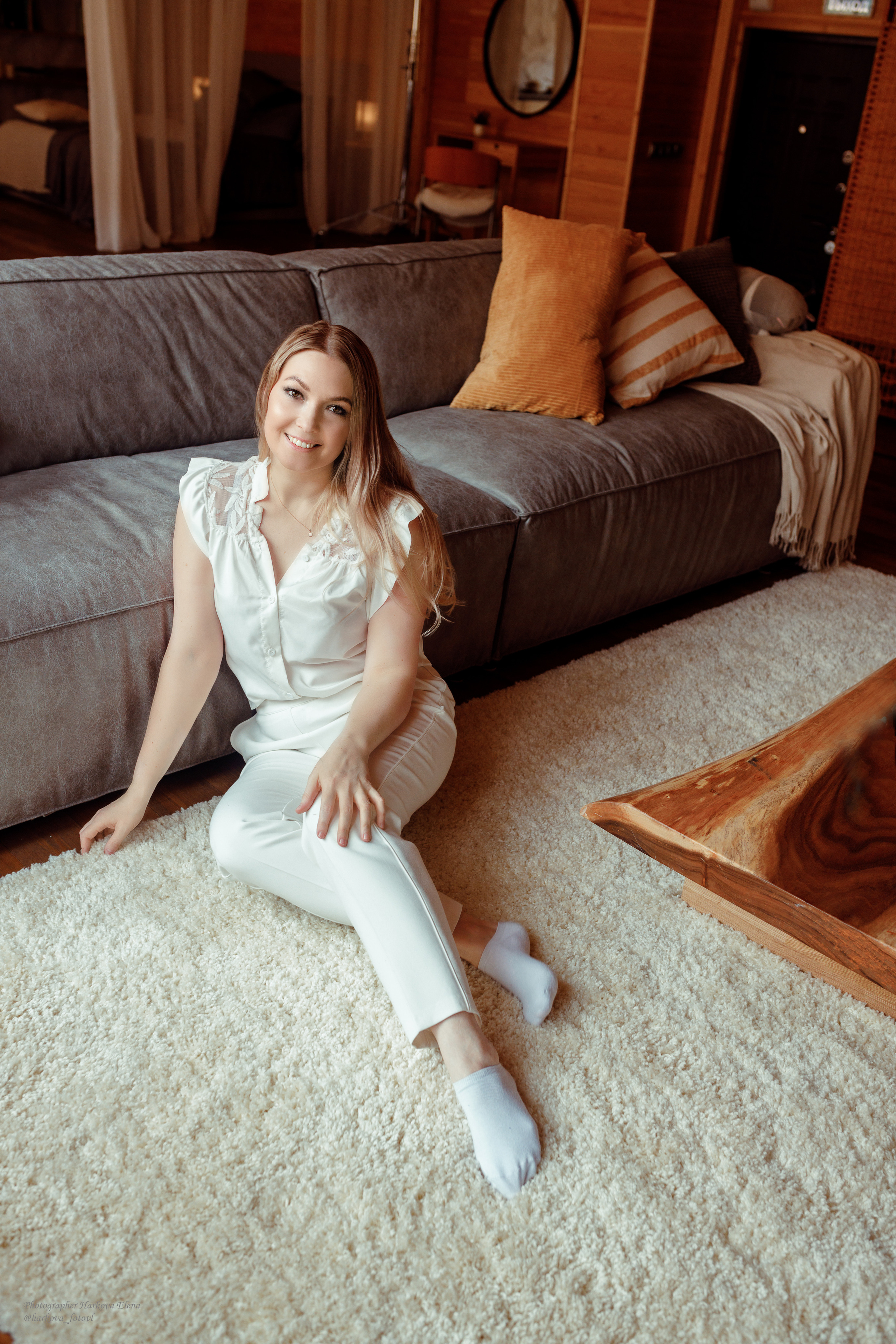 Алена в студии Шале. Фотограф женского портрета, беременности и материнства Харькова Елена