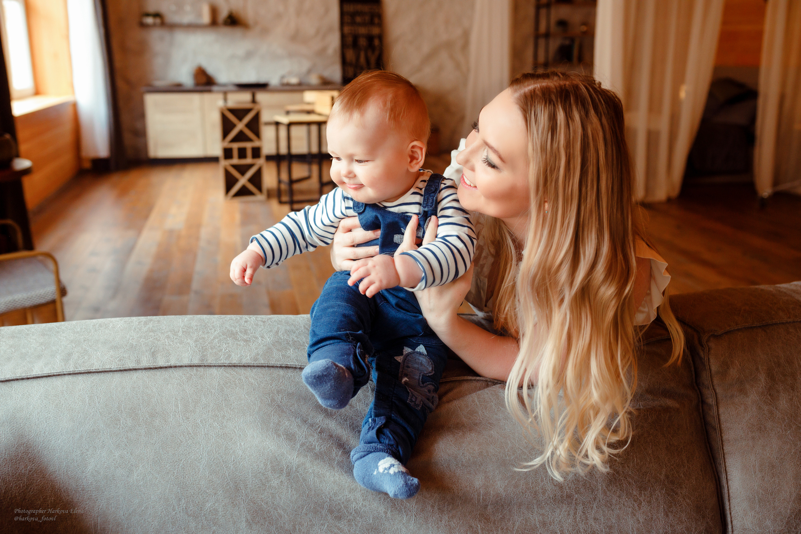 Алена в студии Шале. Фотограф женского портрета, беременности и материнства Харькова Елена