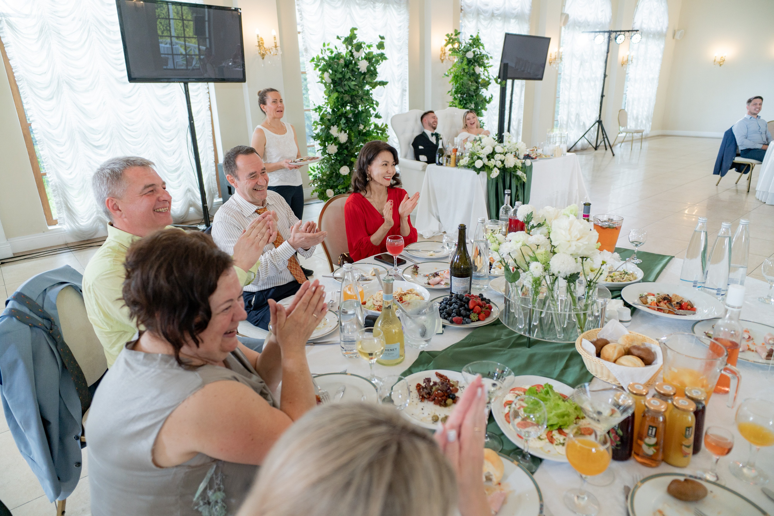 Свадебная фотосессия в отеле Хилтон. Свадебный фотограф Александр Невский в Санкт-Петербурге
