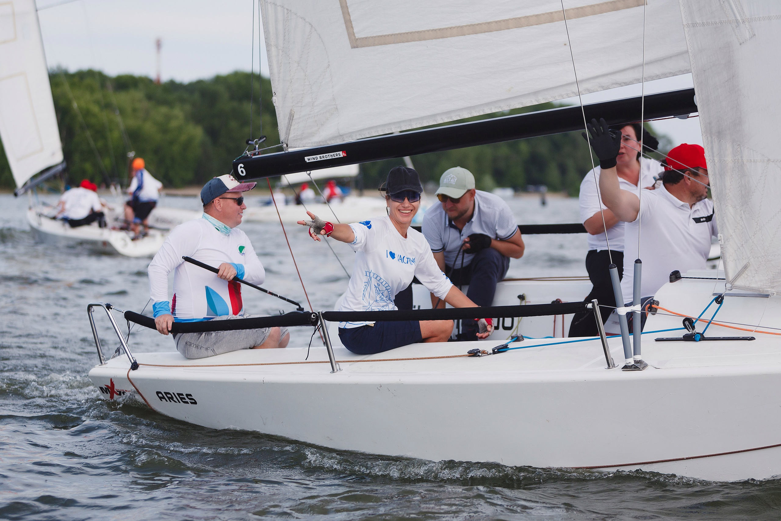 ЯХТИНГ. Roman Photo