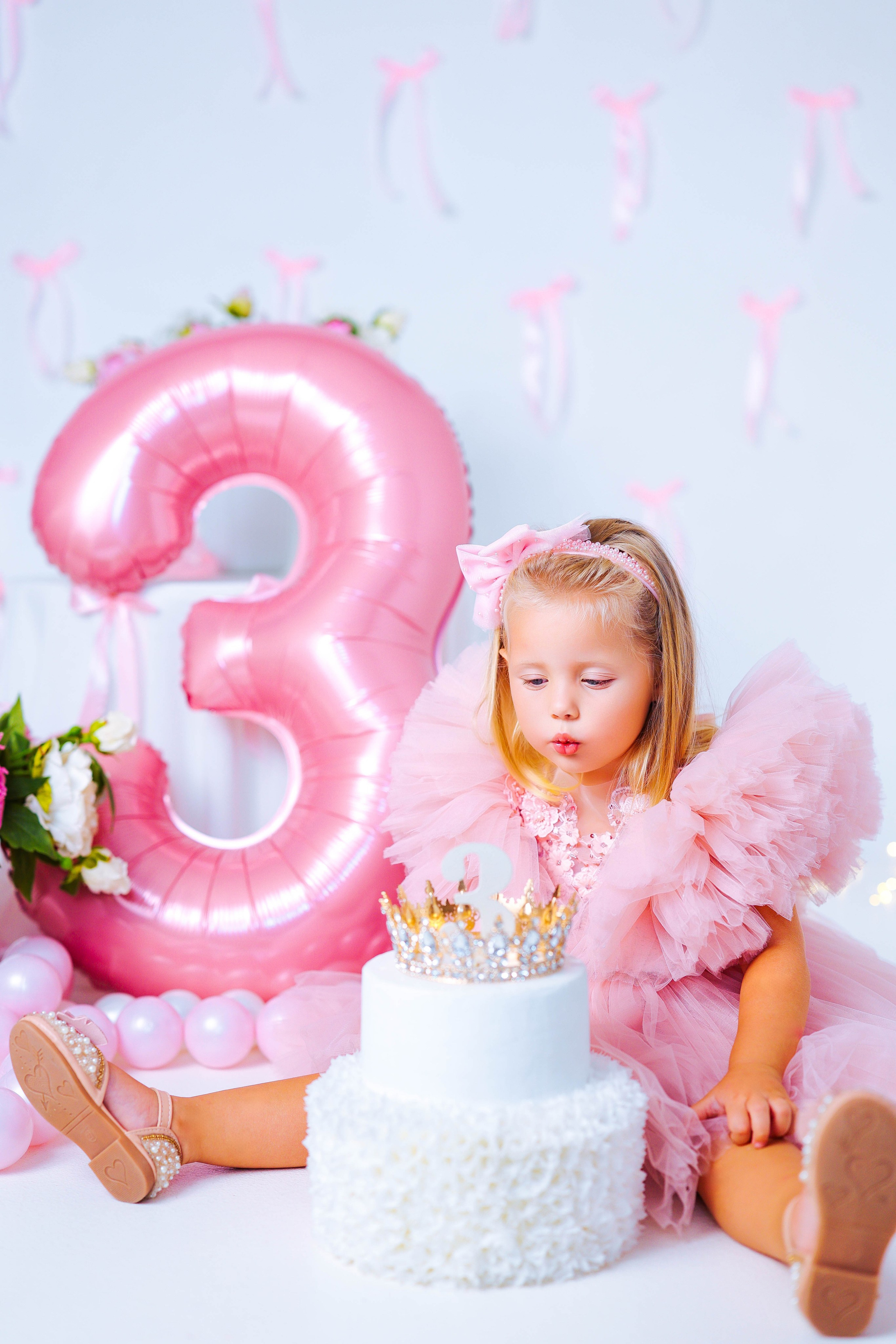 Малышки Антураж