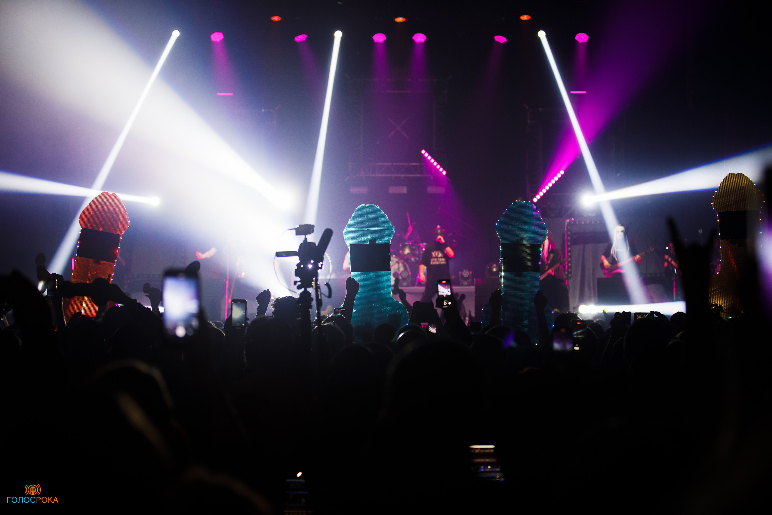ПНЕВМОСЛОН / 10.11.2023 / 1930 Moscow. Репортажный и портретный фотограф Русакова Жанна