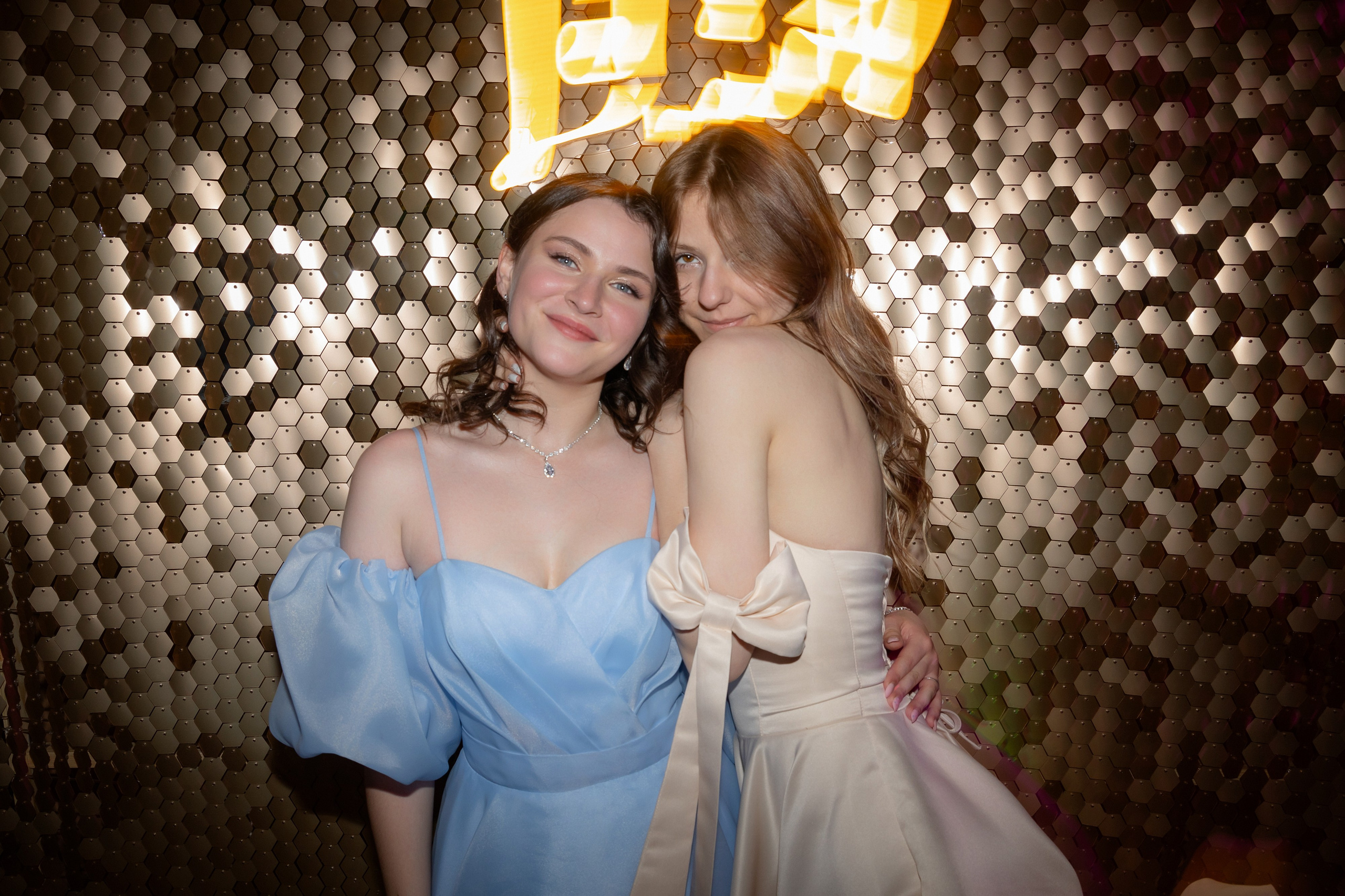 Школьный выпускной 2024 год в Соколе (Минск). Свадебный фотограф в Минске/Беларуси Сергей Спиридонов