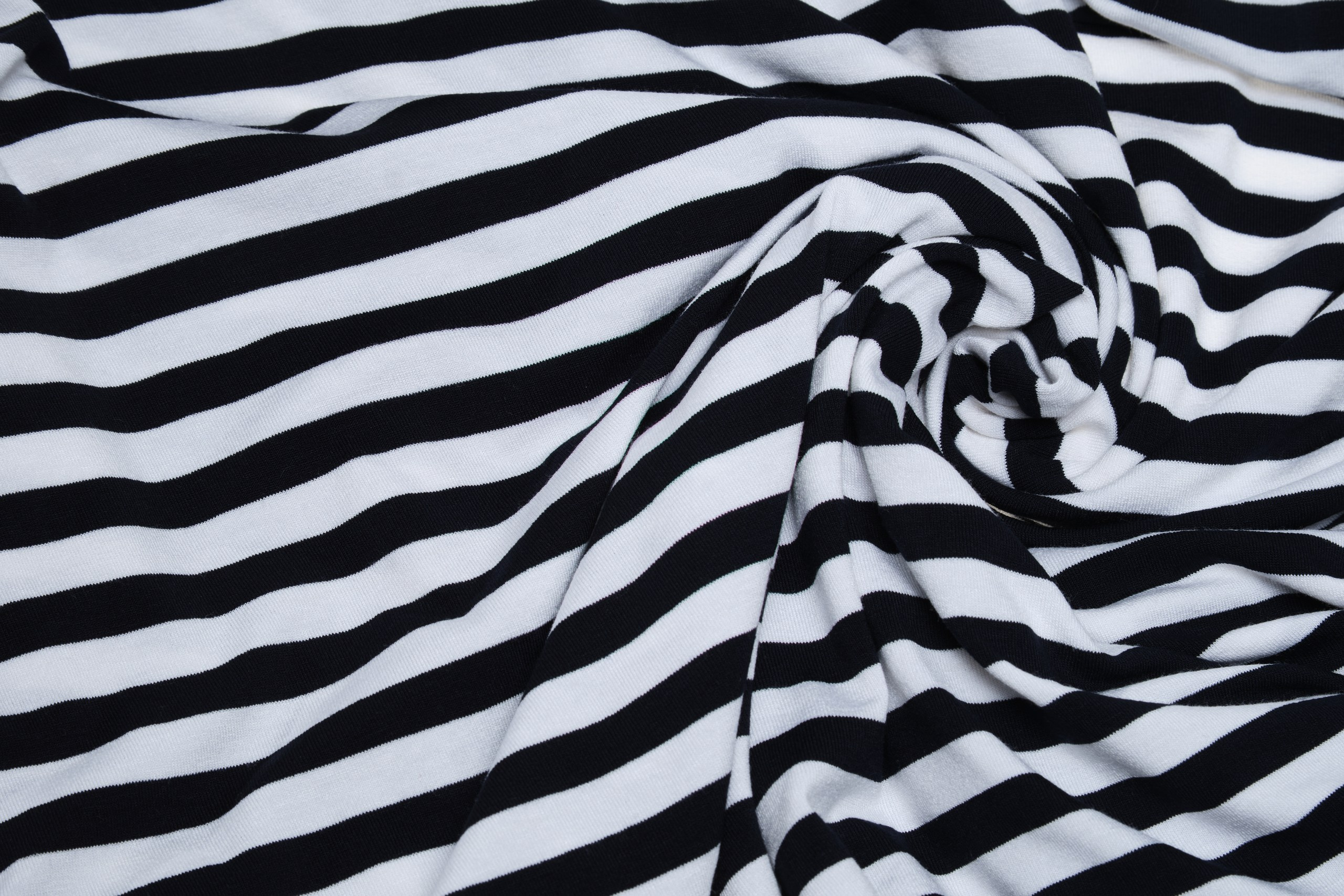 Фотосъемка каталога Тканей. Профессиональный фотограф в Москве — Максим Дьяконов