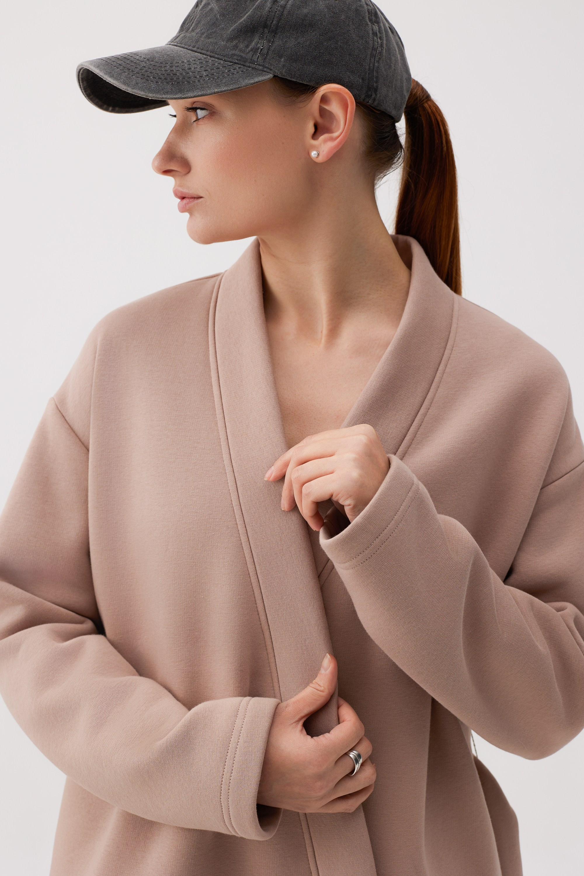 Фотограф в Москве Калагина Светлана - съемка каталога женского костюма в профессиональной студии на циклораме для Ozon, Wildberries