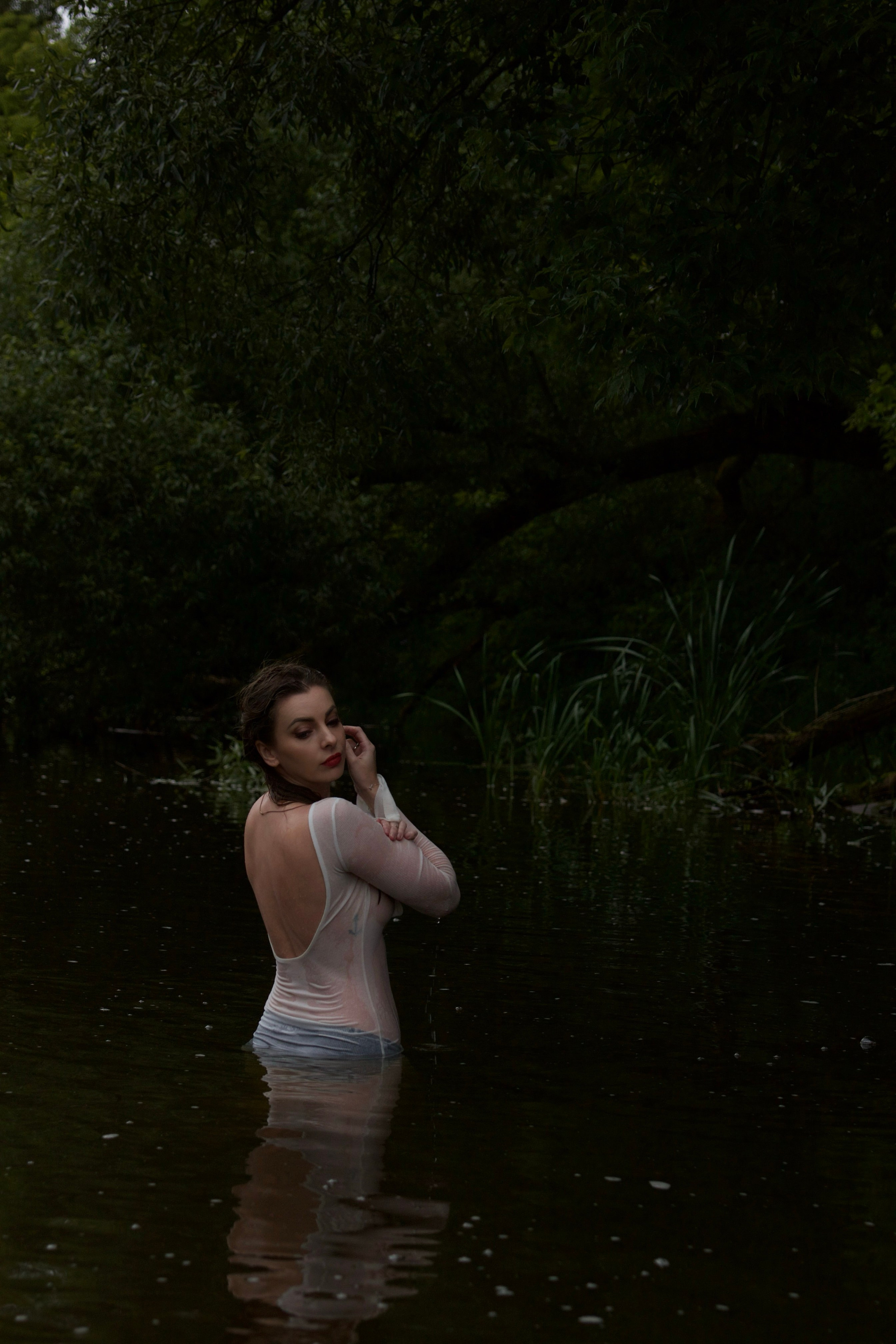 Настенька и река. Фотограф Ирина Воробьева