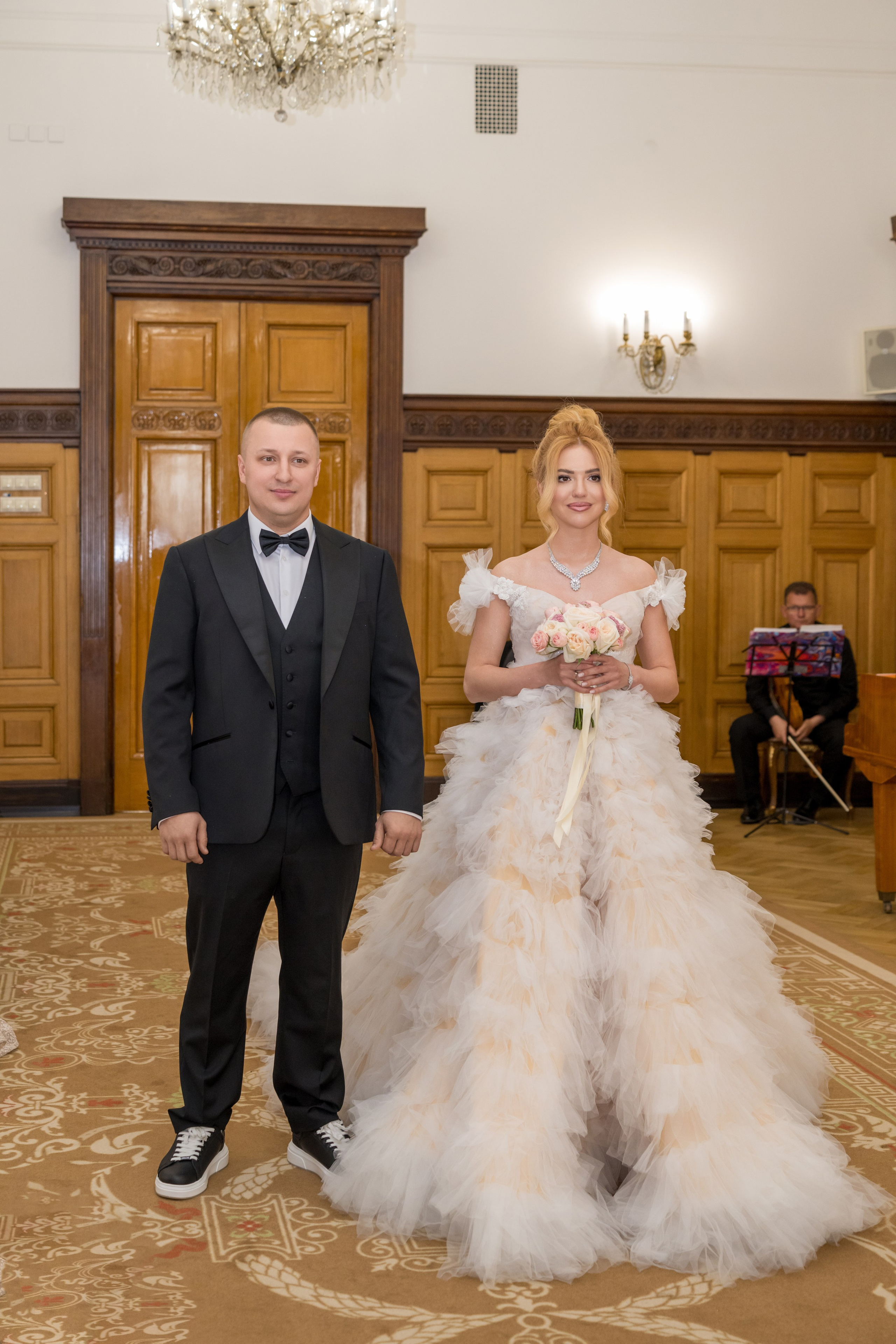 Виктор & Кристина. Семейный и контент фотограф в Москве Alira