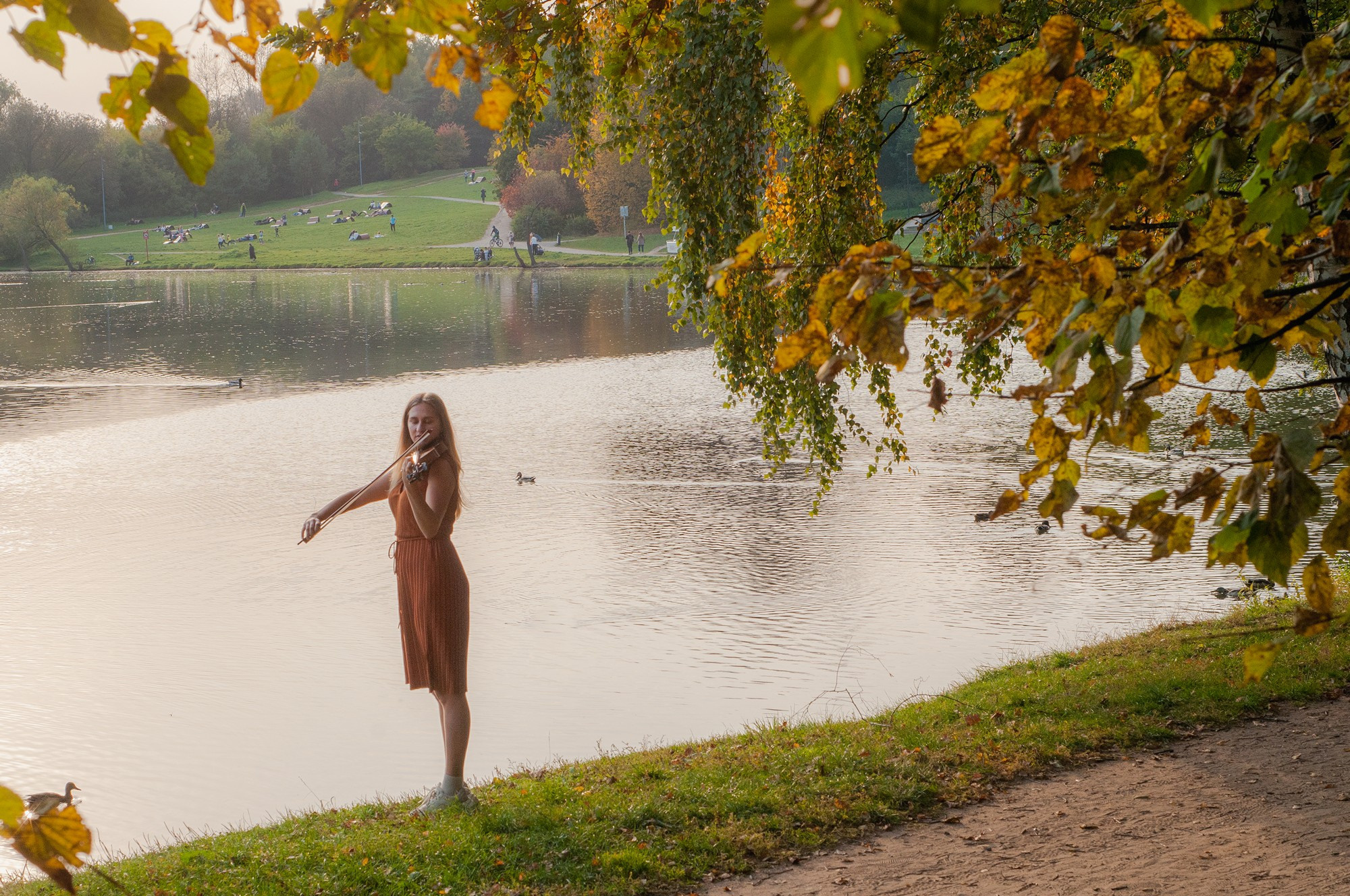 2020 Прогулка с Аней и скрипкой. Семейный, портретный, репортажный фотограф lifestyle в Москве и Кирове