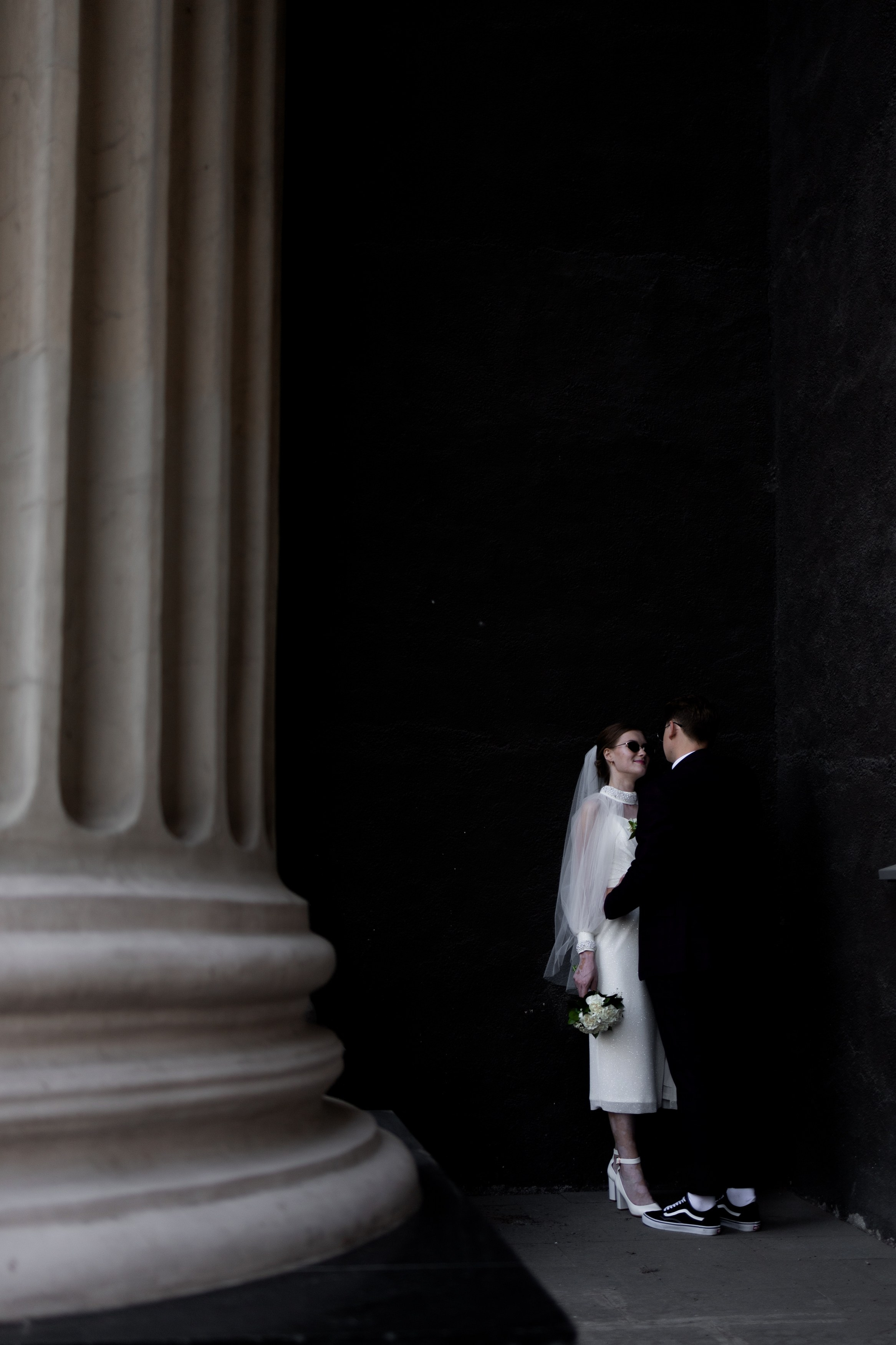 Владислав и Юлия Вечерняя прогулка по городу. Свадебный Фотограф в Иркутске Екатерина Елисеева