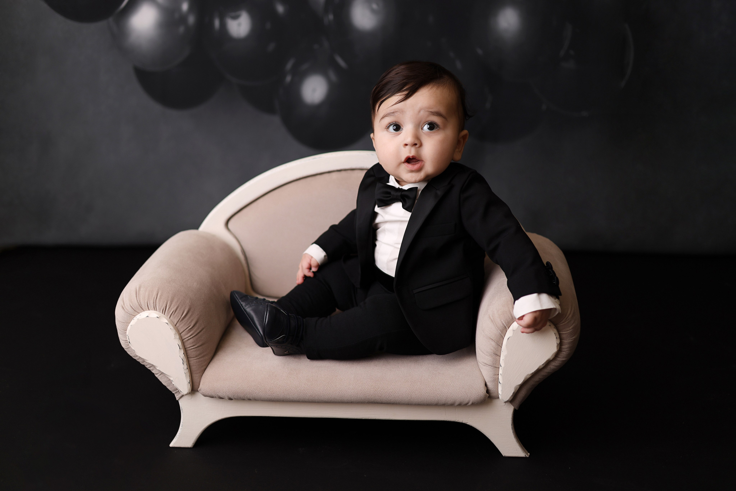 Азнавуру 6 месяцев. Фотограф новорожденных Москва. Ньюборн фотограф Москва