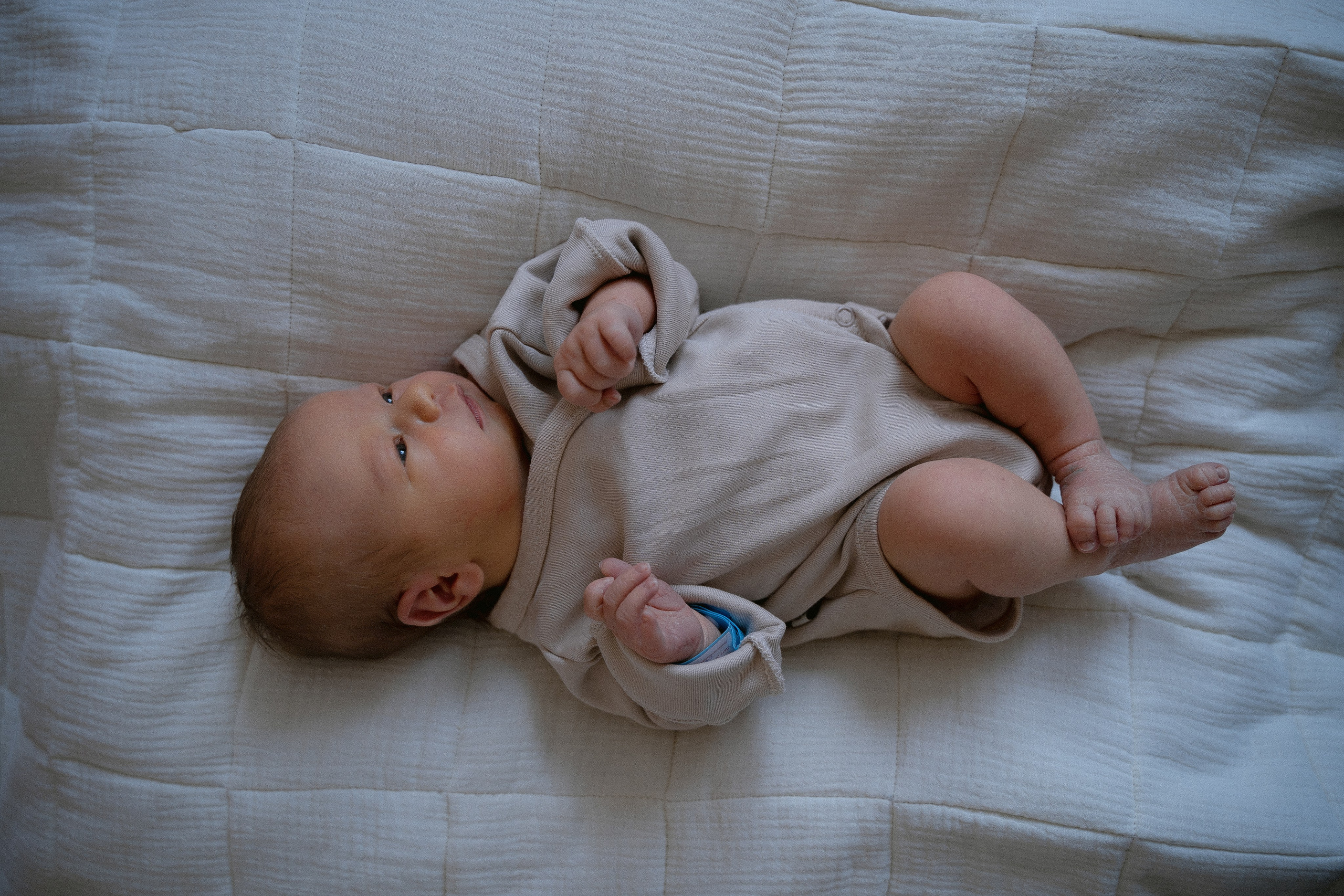 Фотосессия новорожденных в Москве — ньюборн / newborn фотосессия. Фотографы на роды в Москве. Фото и видео родов. Фотопроект «Продолжение рода»