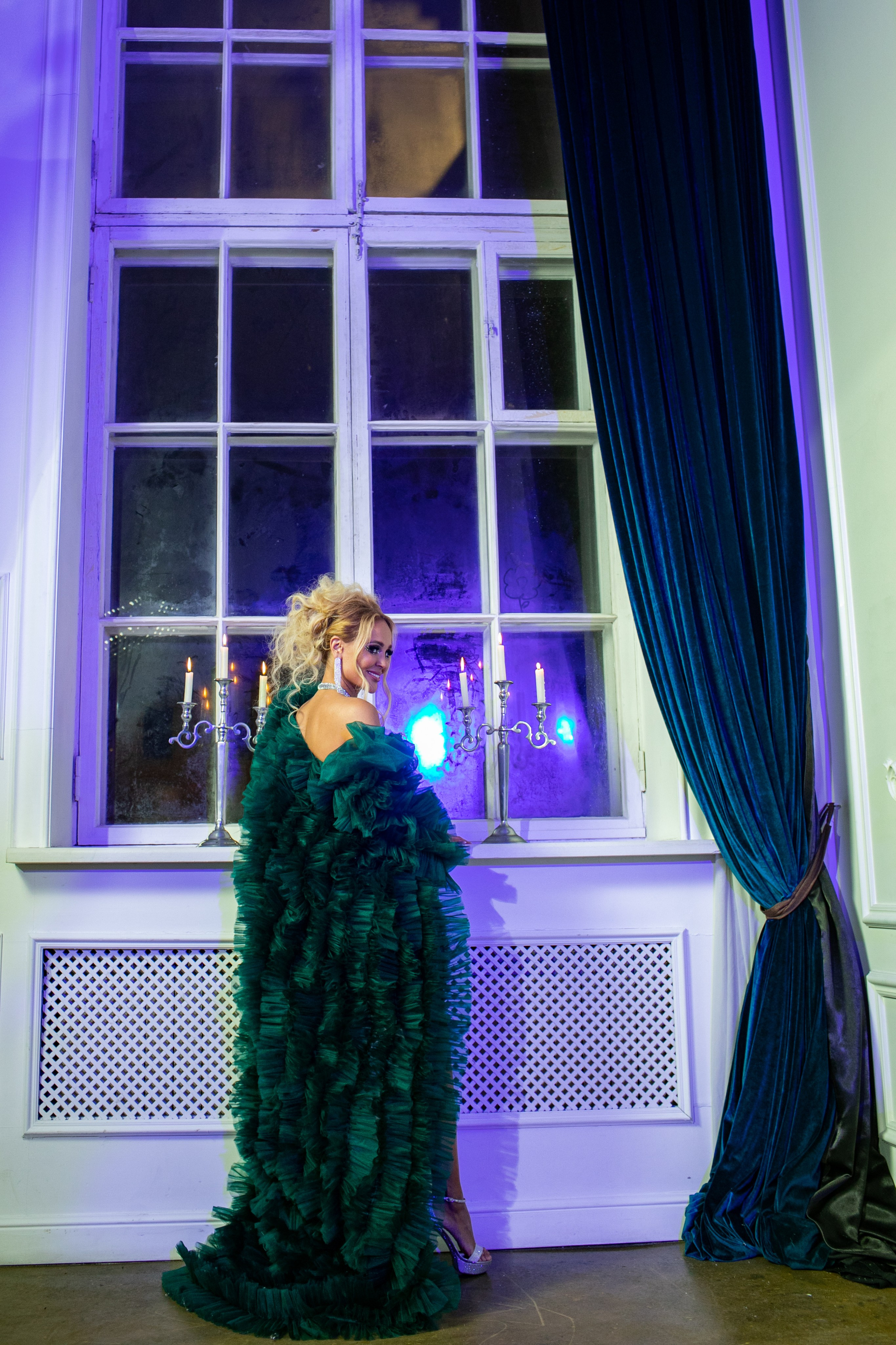 Клип Анны Калашниковой «Новый год» 2024. Art photographer Nino