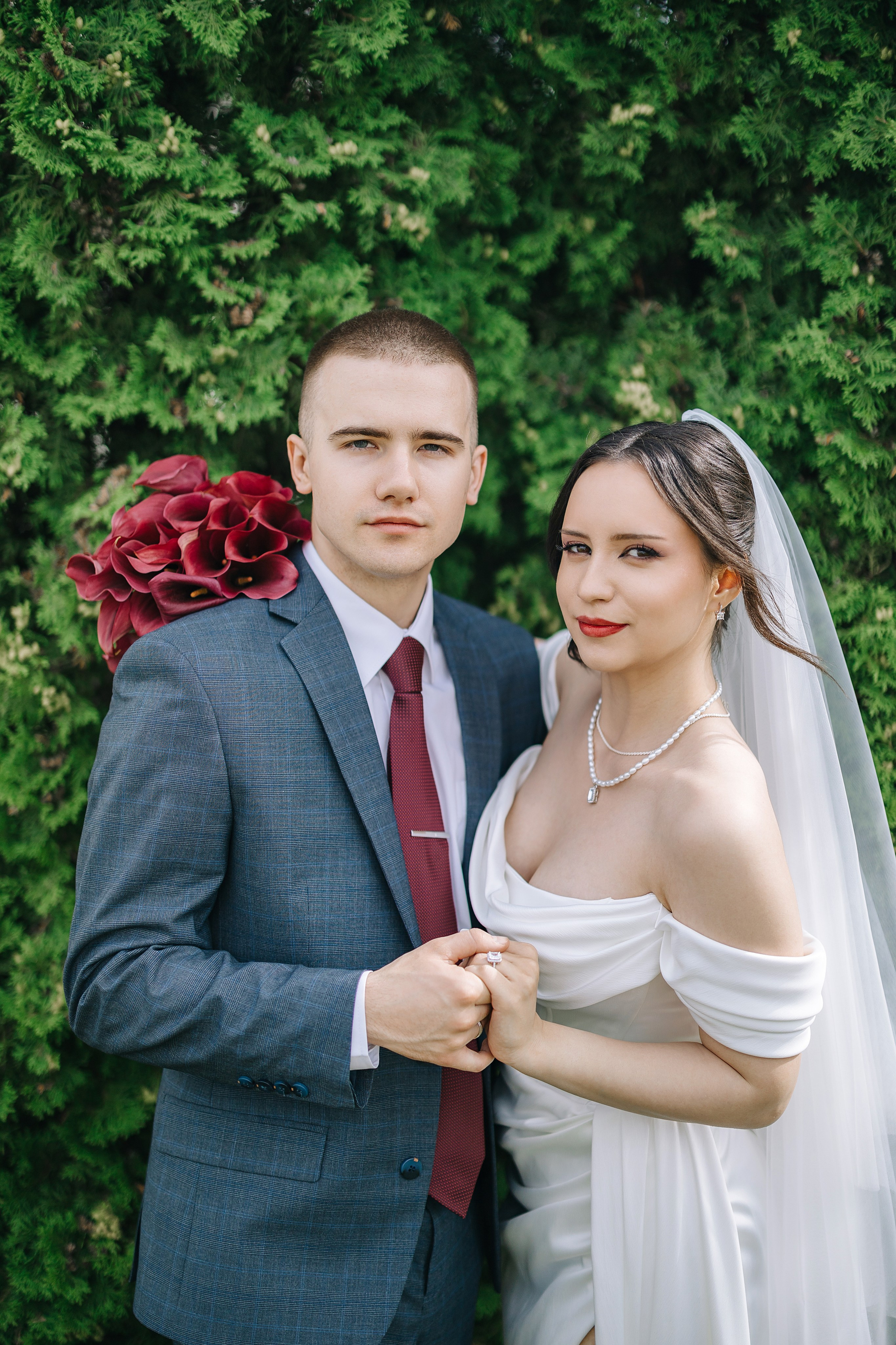 Белый лист. Александр Антонов. Профессиональный свадебный, репортажный фотограф в Москве, Подольске. Фото+Видео на любой праздник