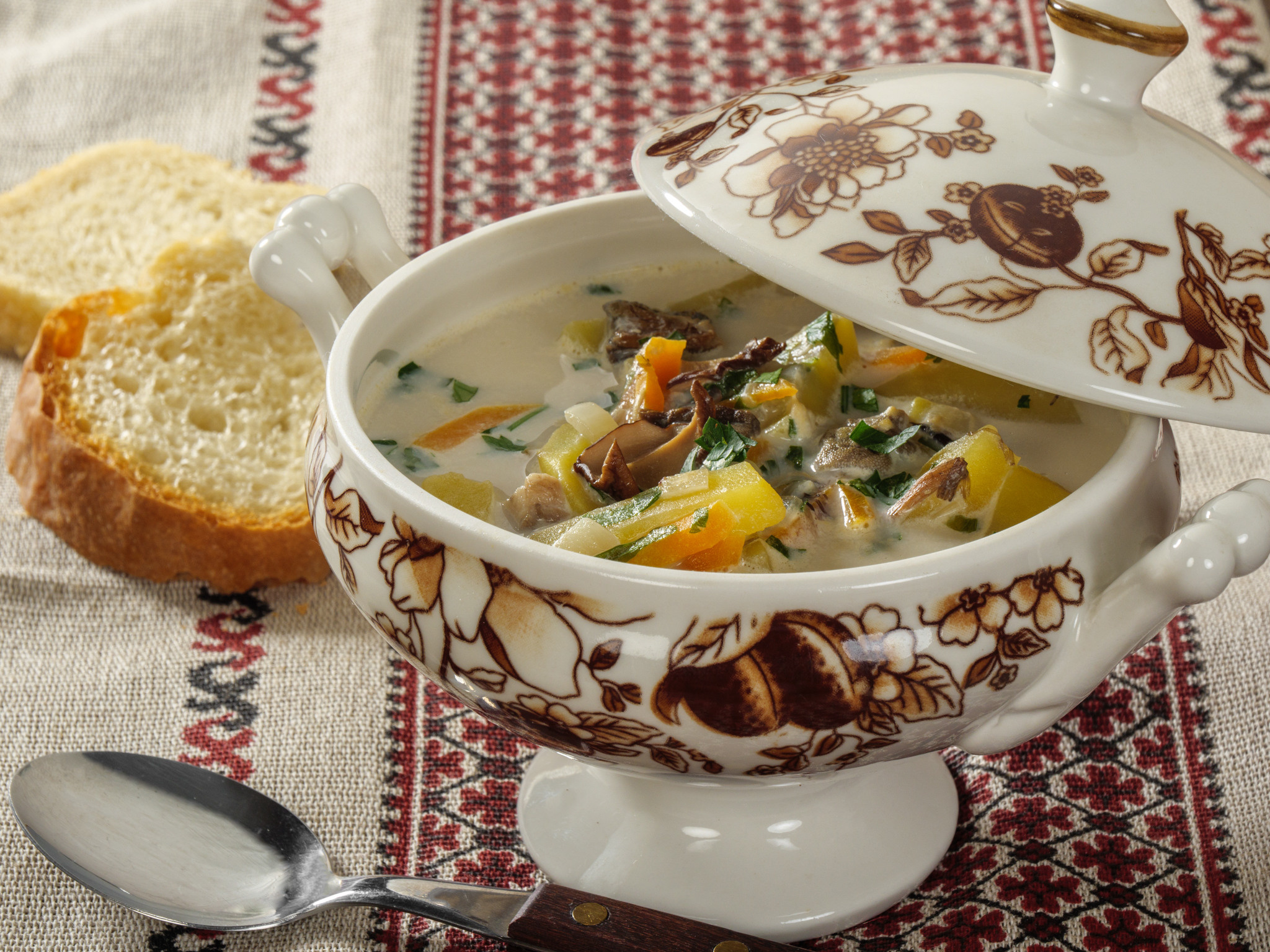 Грибной суп по-польски