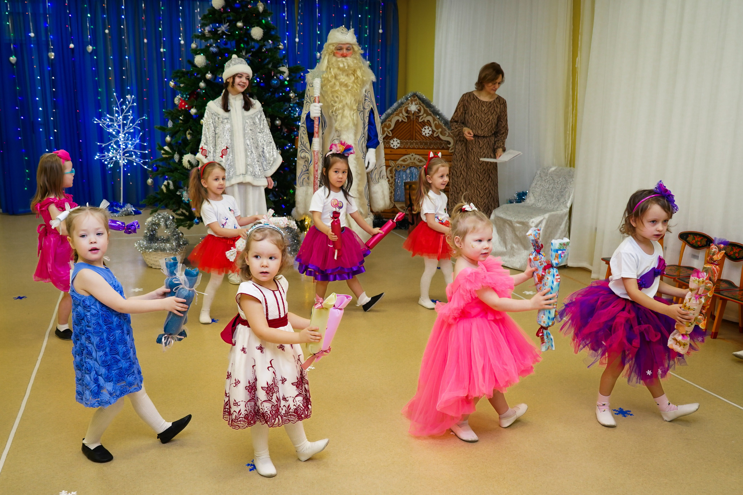 Новогодний утренник в садике. Семейный и портретный фотограф в Екатеринбурге Анна Лобанова