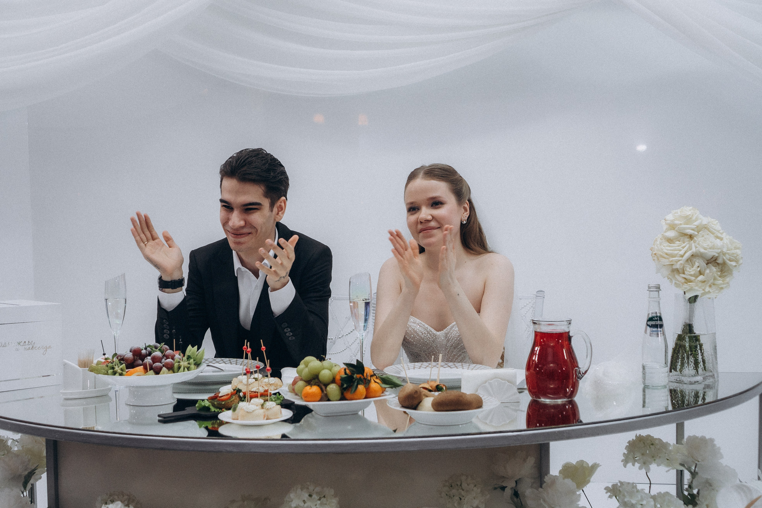 СВАДЕБНАЯ СЬЕМКА СБОРОВ В ОТЕЛЕ И ВЫЕЗД НА ЦЕРЕМОНИЮ (СНЯТО В СИБИРЕ В НИЖНЕВАРТОВСКЕ). Профессиональный фотограф, Санкт-Петербург — Виктория Богомолова