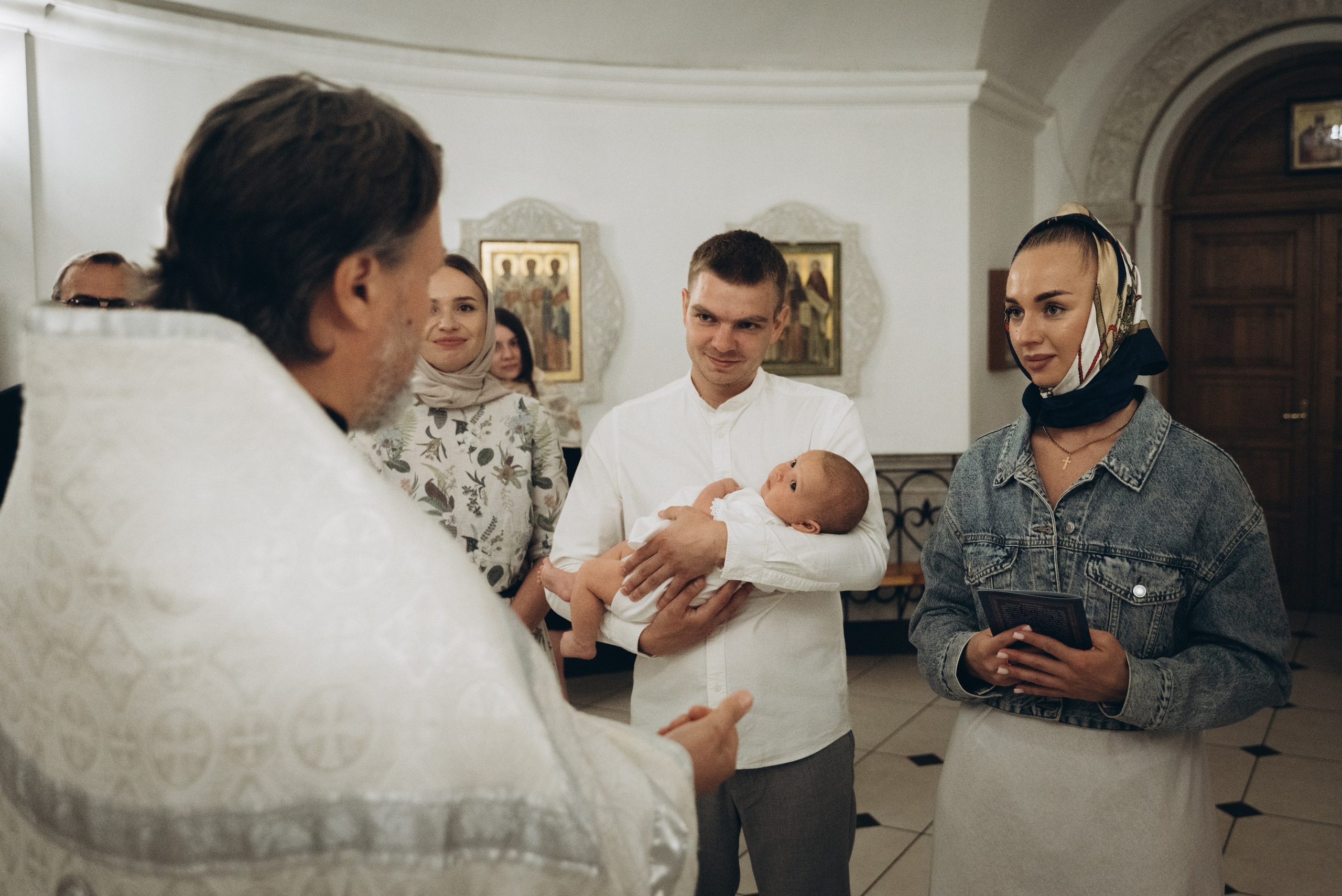 Крещение Максима (Криптовый храм в честь собора Новомучеников). Семейный фотограф в Минске Дарья Дреко