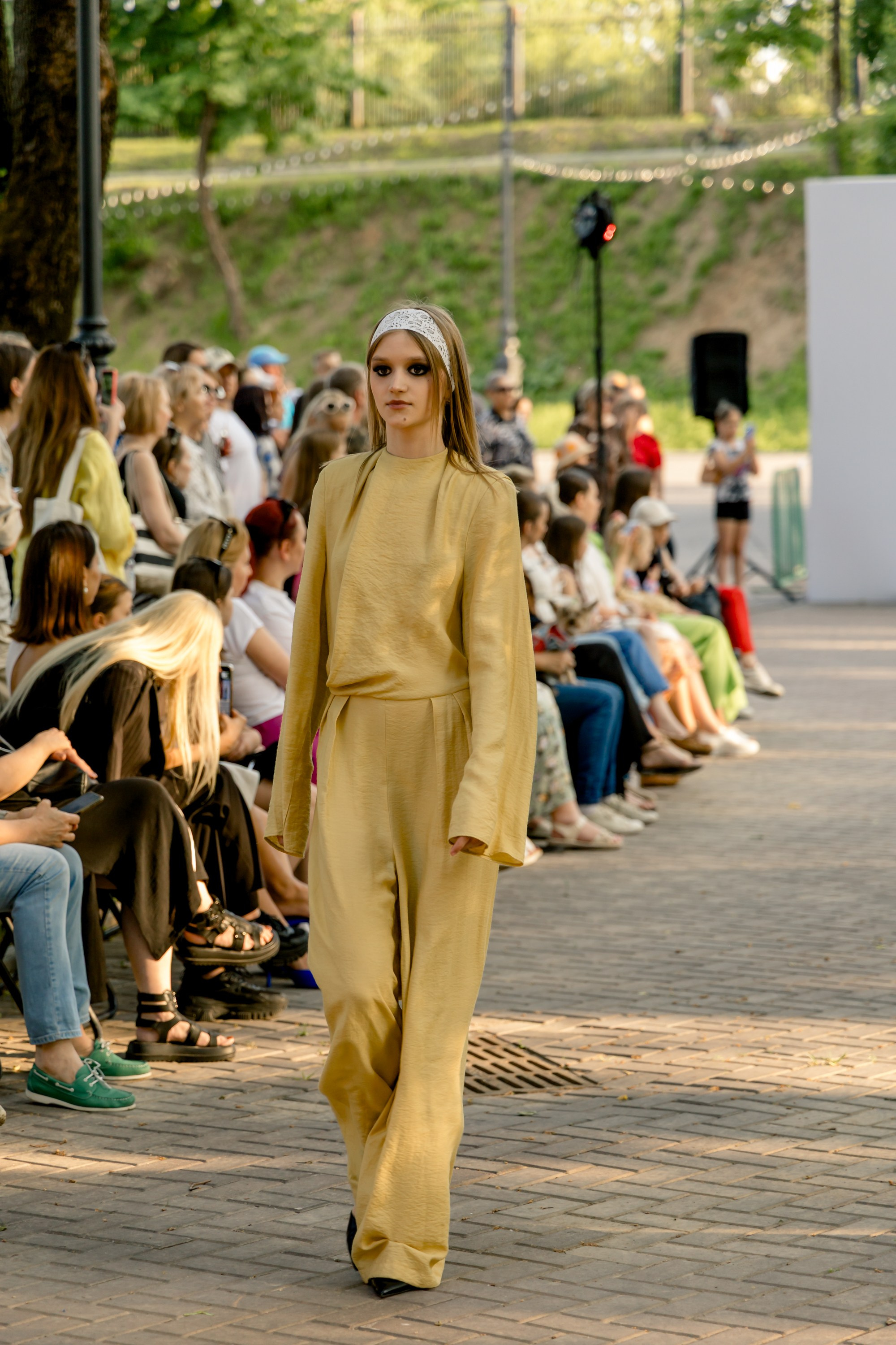 Smolensk Fashion Week 2025_показы_ДЕНЬ 1_ВЕЧЕРНИЙ ПОКАЗ_19:00. Главная