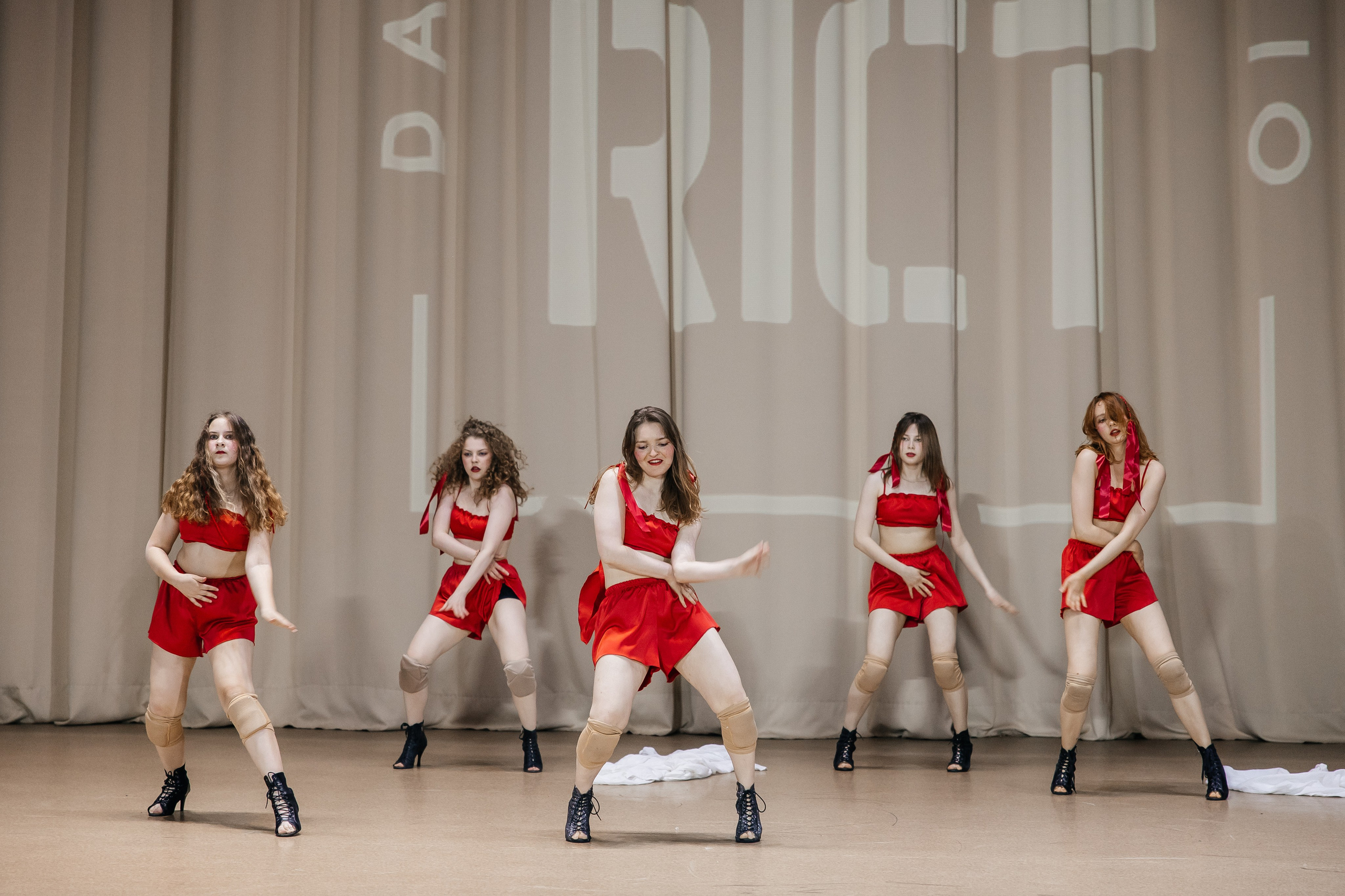 Дистрикт. Отчетный концерт. Свадебный и Семейный фотограф г. Ижевск Гульназ Солдатова. Гульназ фото