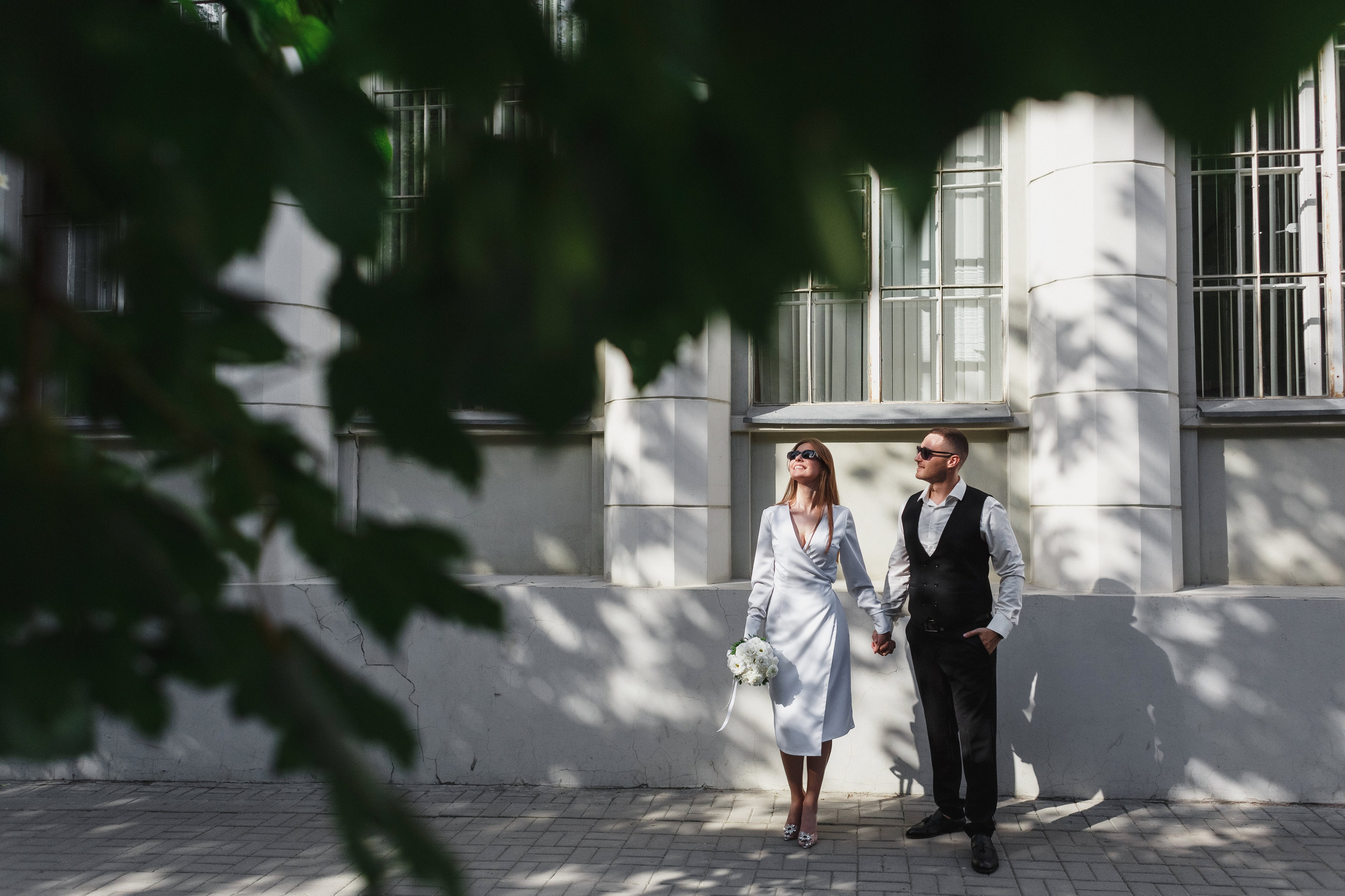 Свадебный фотограф Таганрог — фотосессия в центре города и банкет в коттедже «Виктория». Свадебный и семейный фотограф в Таганроге Бакарюк Антон