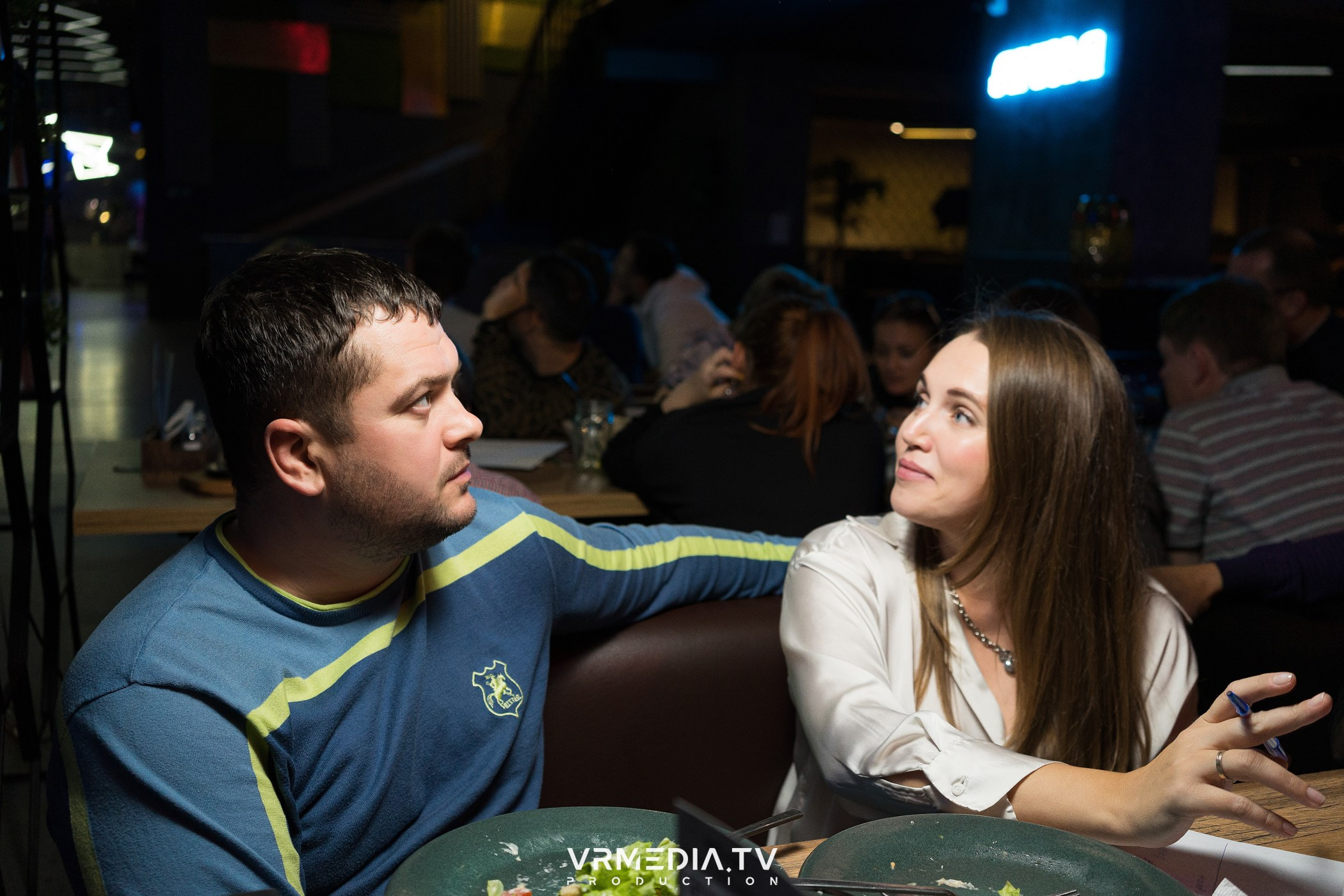 Эйнштейн Party в баре «Друзья»