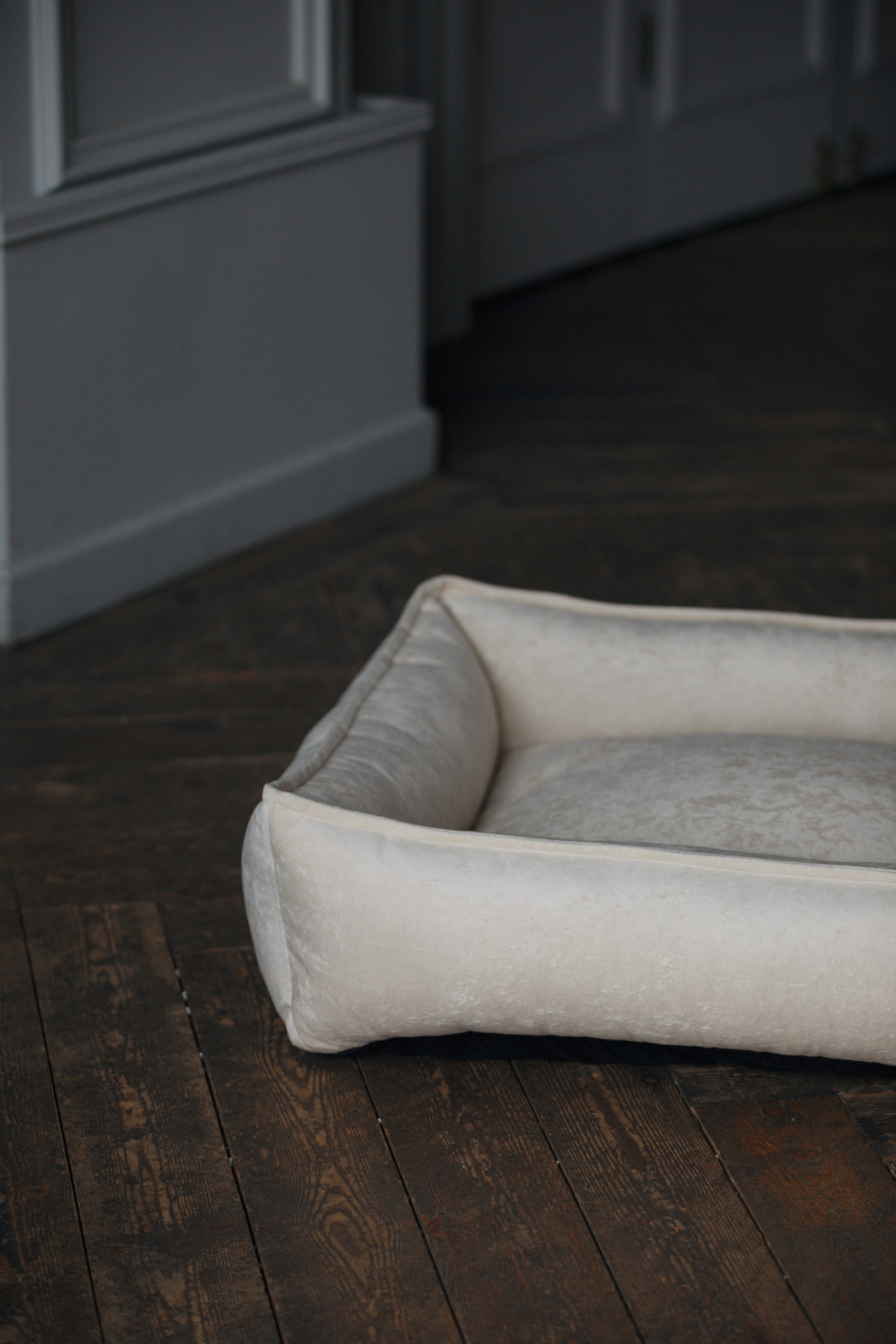 Bmbh лежанки и адресники. Фотограф анималист Кристина Карпова, Москва