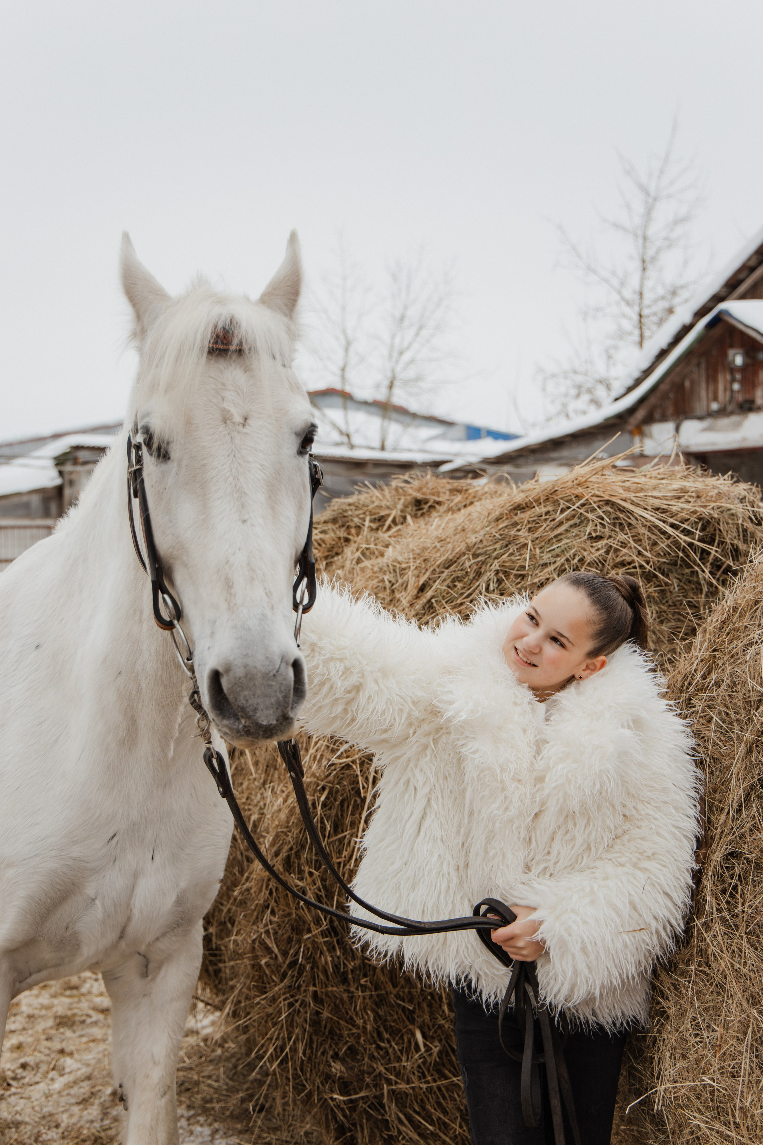 Фотосессия с Конем на Конном дворе. Свадебный фотограф в городе Подольск МО и Москва Крылова Ирина
