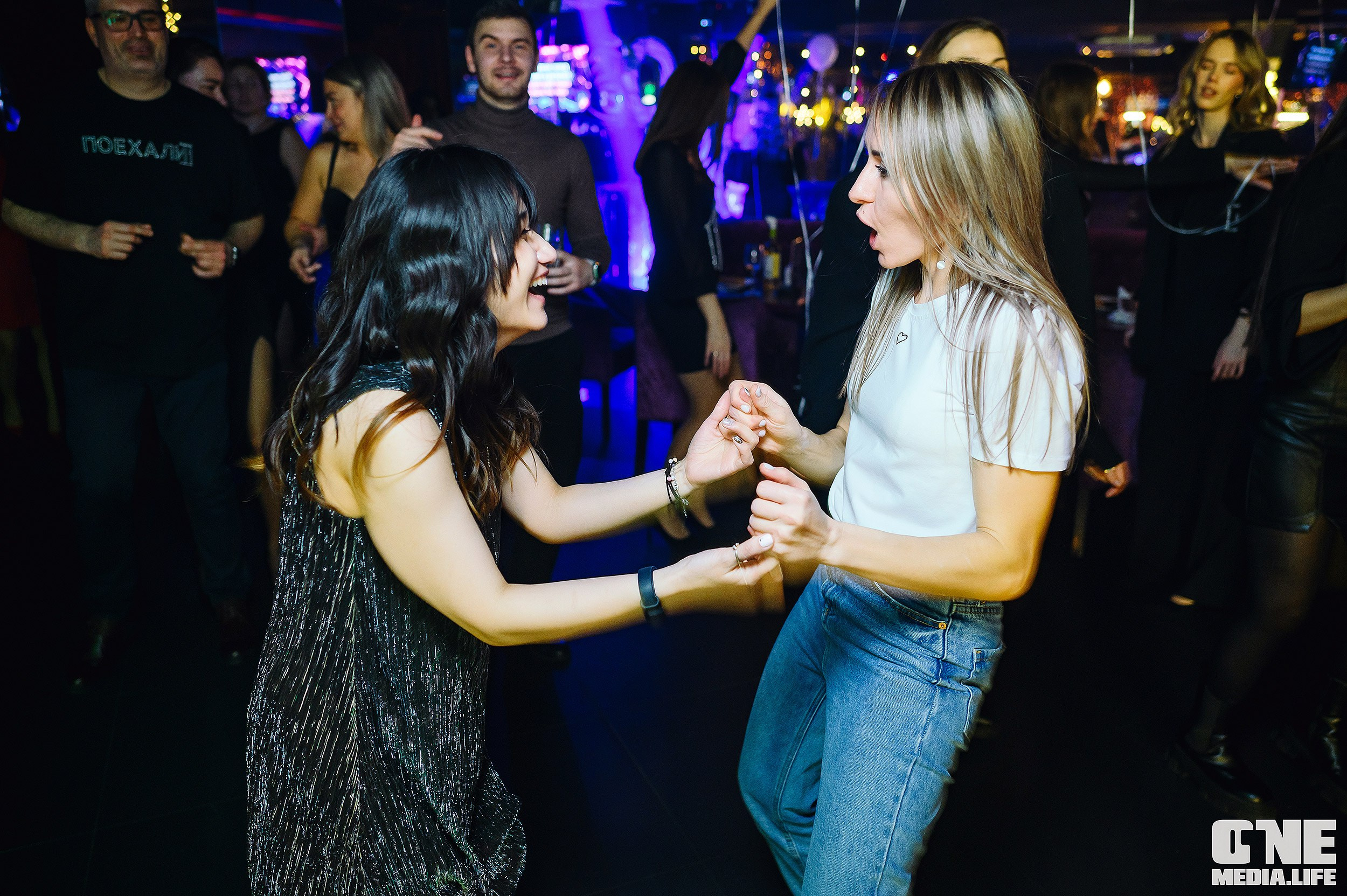 Фоторепортаж из караоке-клуба Эйфория. One Media Life: фоторепортажи, фотоотчеты с мероприятий и заведений