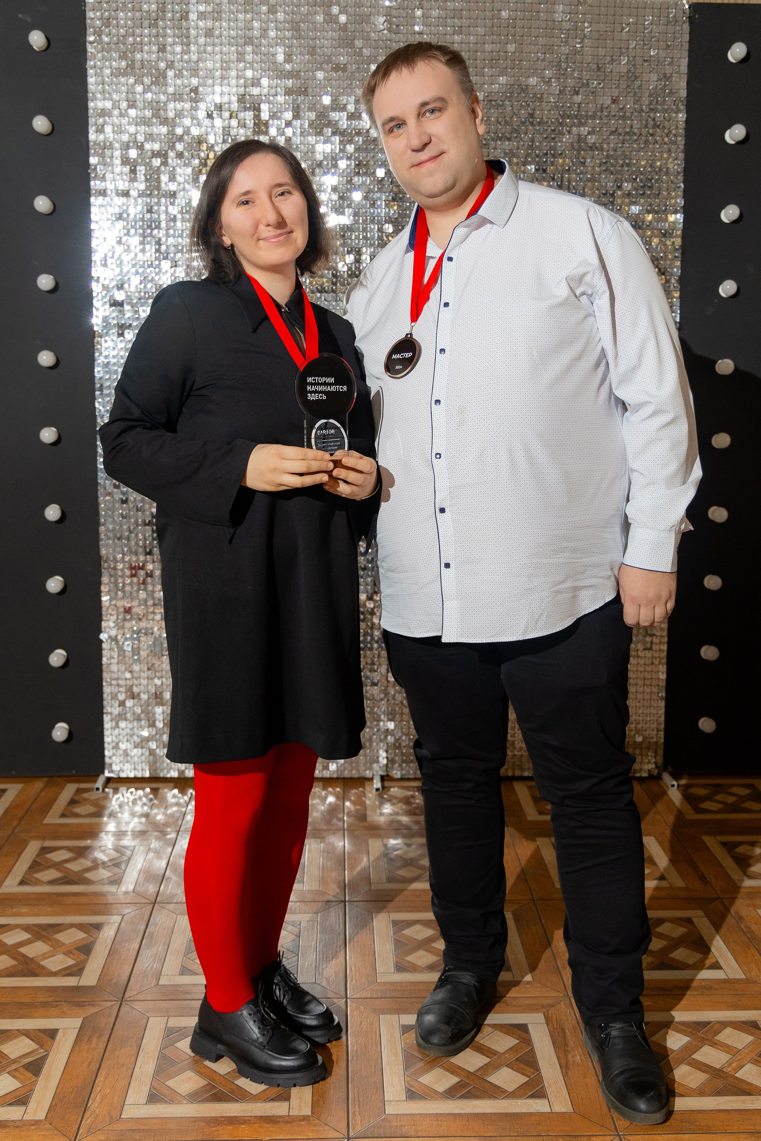 Корпоративная фотосъемка для кафе GARAGE | Новый год 2025 | Минск. Свадебный фотограф в Минске/Беларуси Сергей Спиридонов