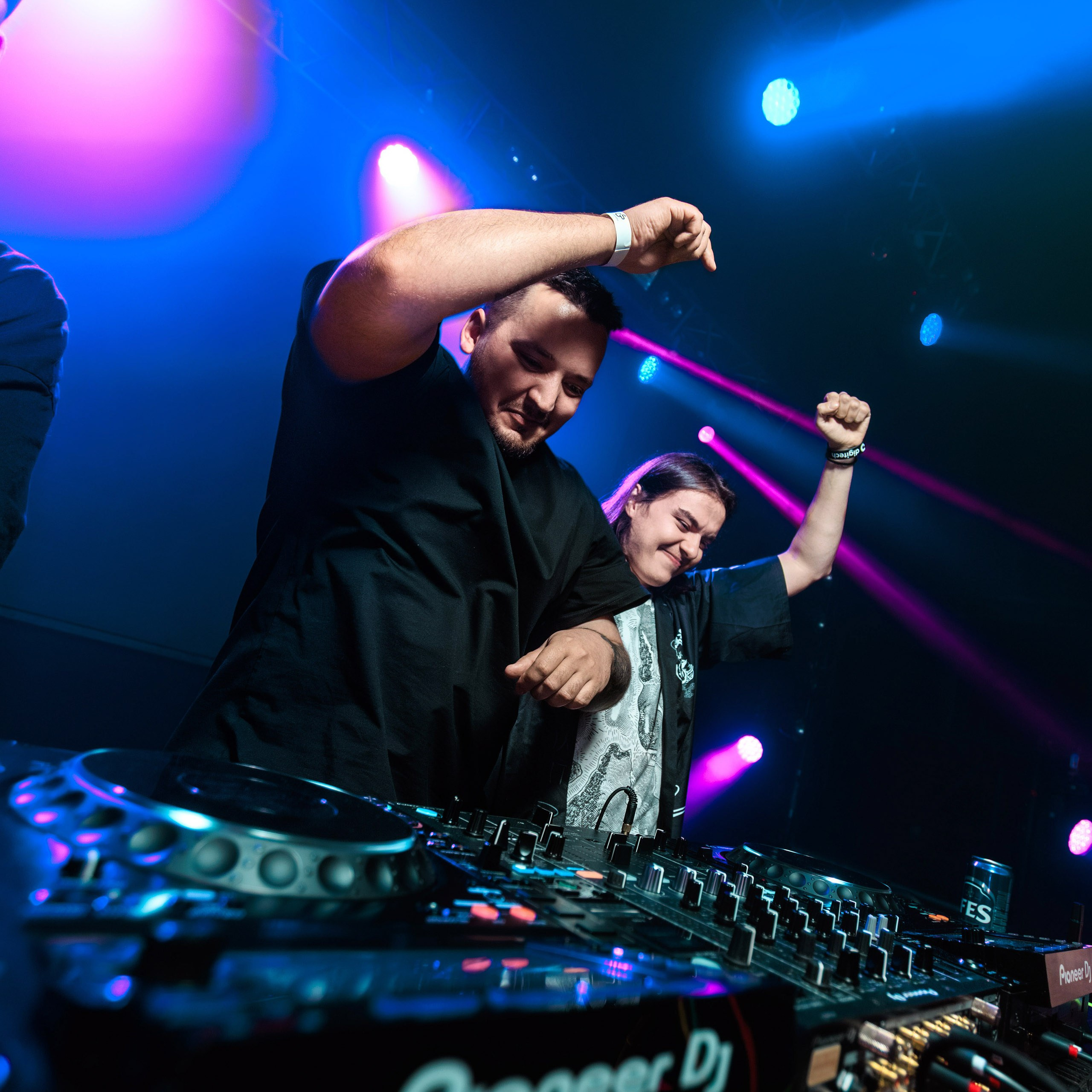 День первокурсника | Свобода. Репортажный фотограф Екатеринбург | Яркий, качественный репортаж | Концерты, клубы, репортаж, праздники, корпоративы