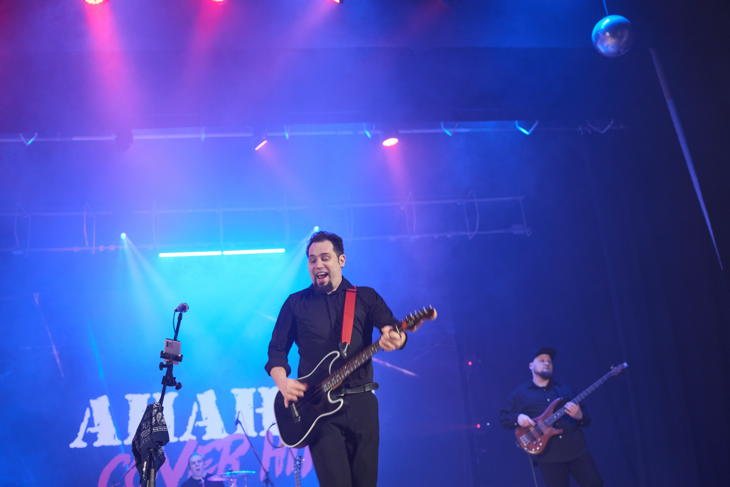 Гр. Ананас концерт 20.02.26. Фотограф видеооператор Пермский край, Пермь, Оса Руслан Саматов