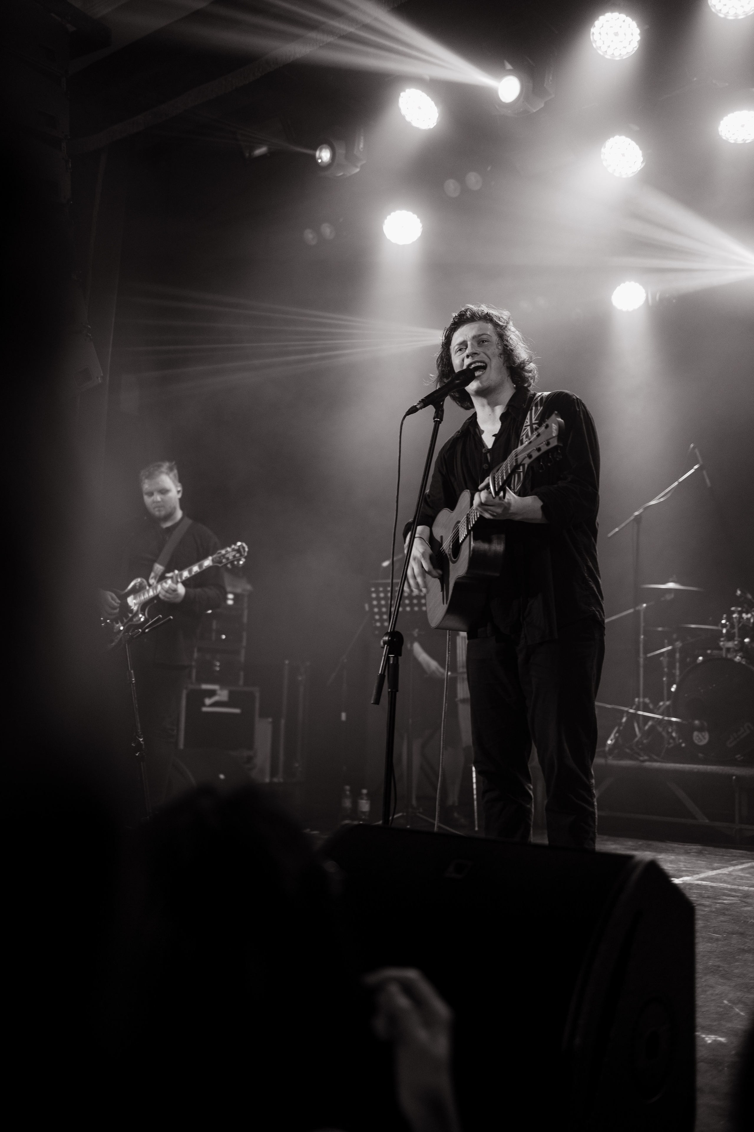 Бонд с кнопкой. Gorsvet.ph