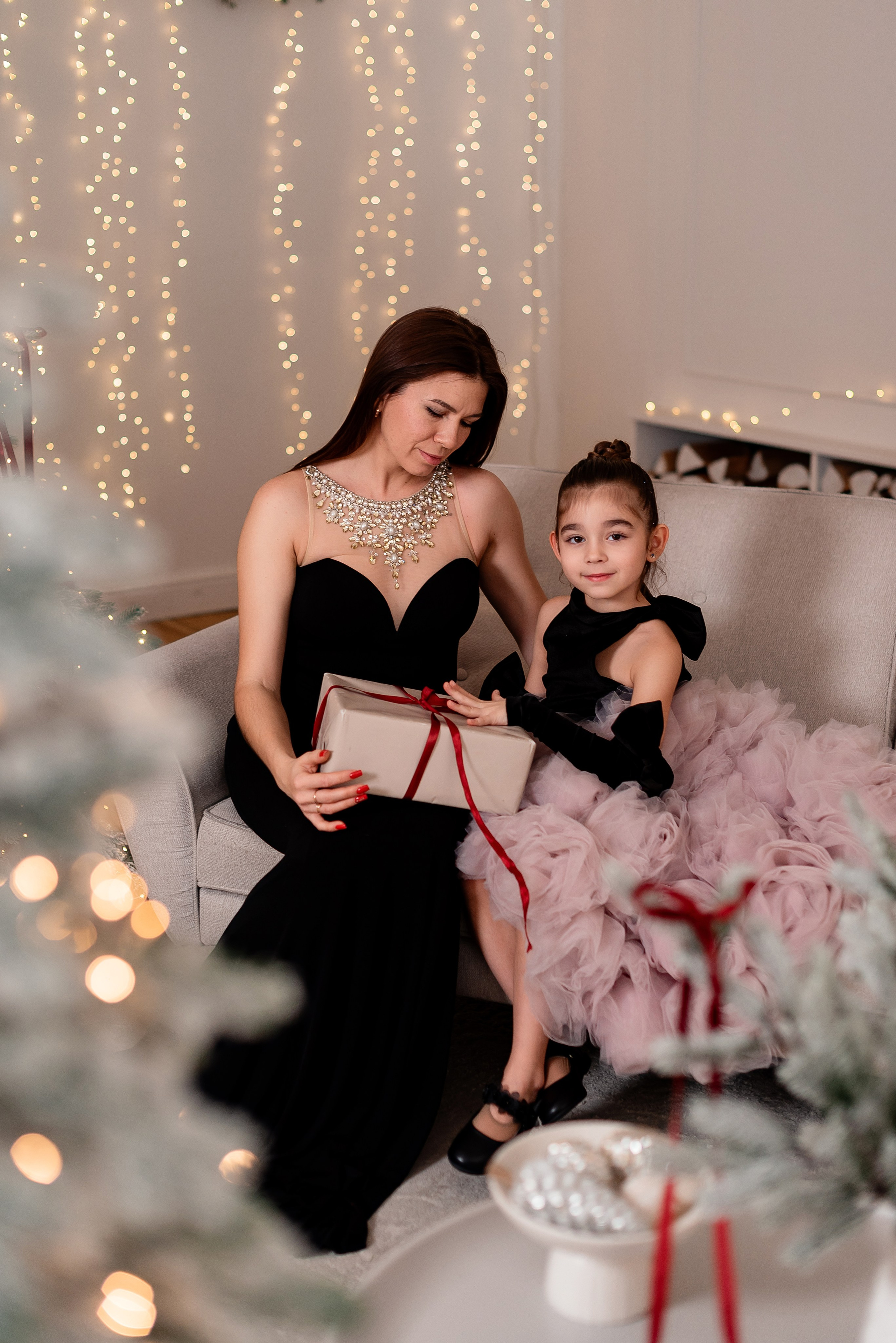 Юля и Варя Новогодняя. Фотограф Татьяна Иванчикова