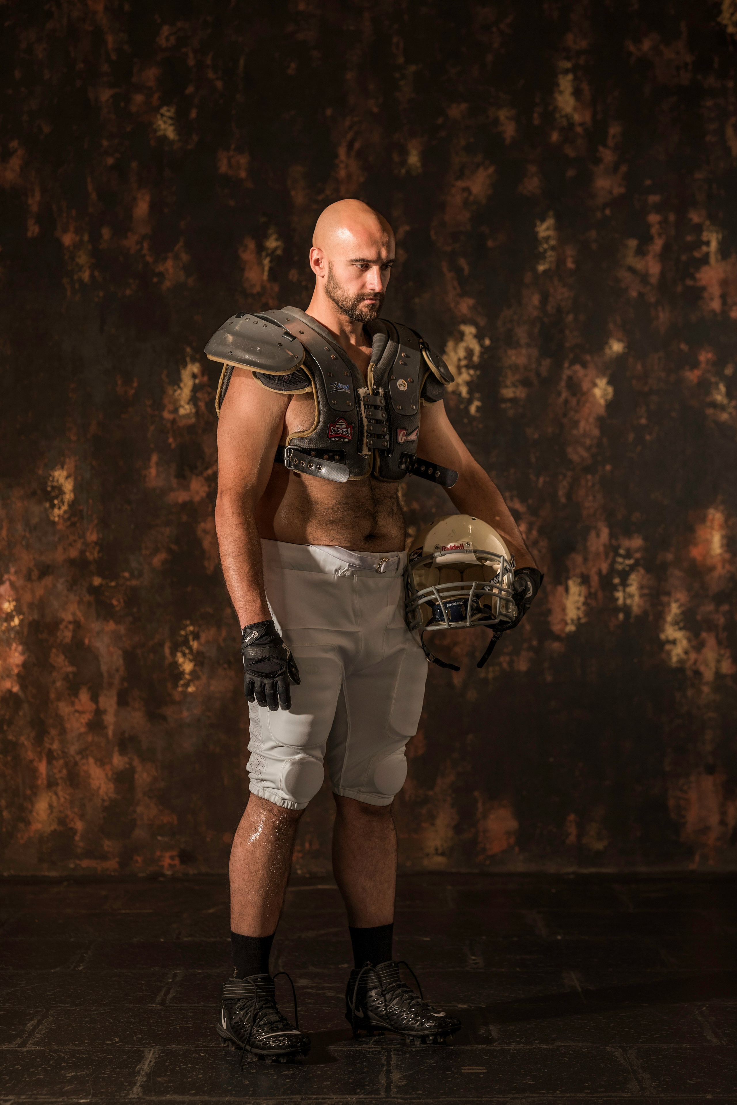 Мужской портрет в стиле Криса Найта