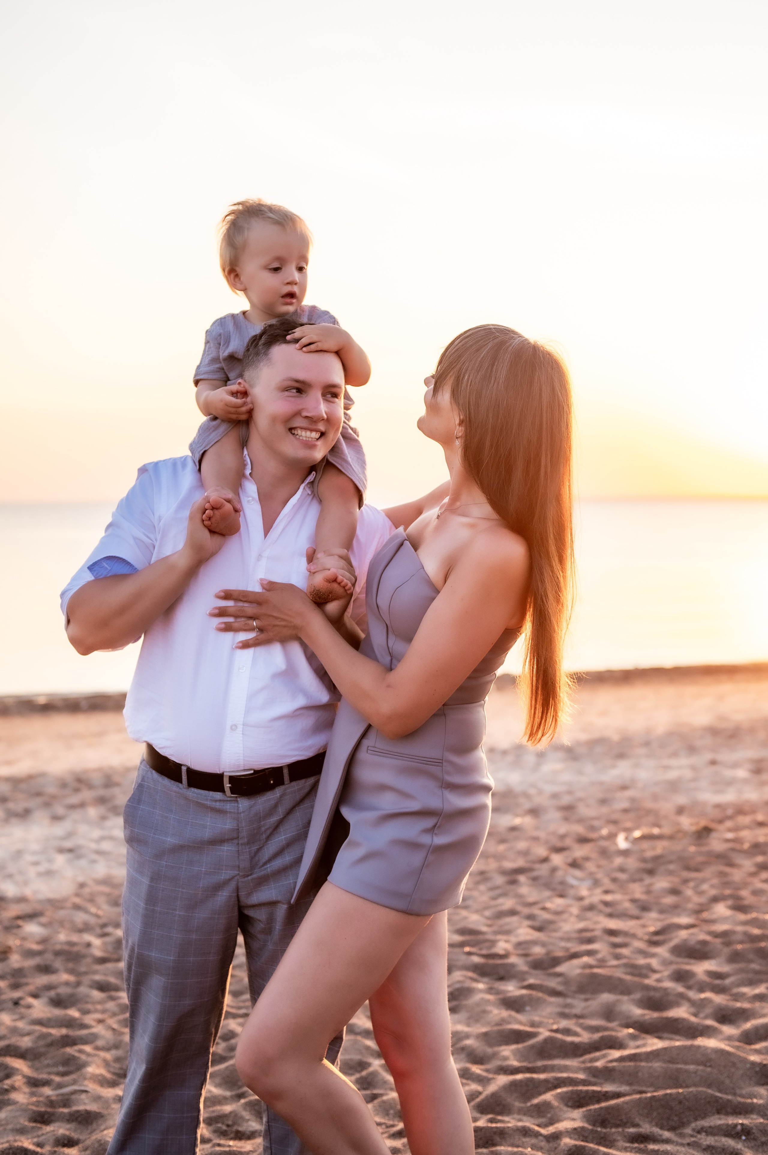 Семейная съемка на пляже. Свадебный и семейный фотограф в Санкт-Петербурге — Мария Черепанова