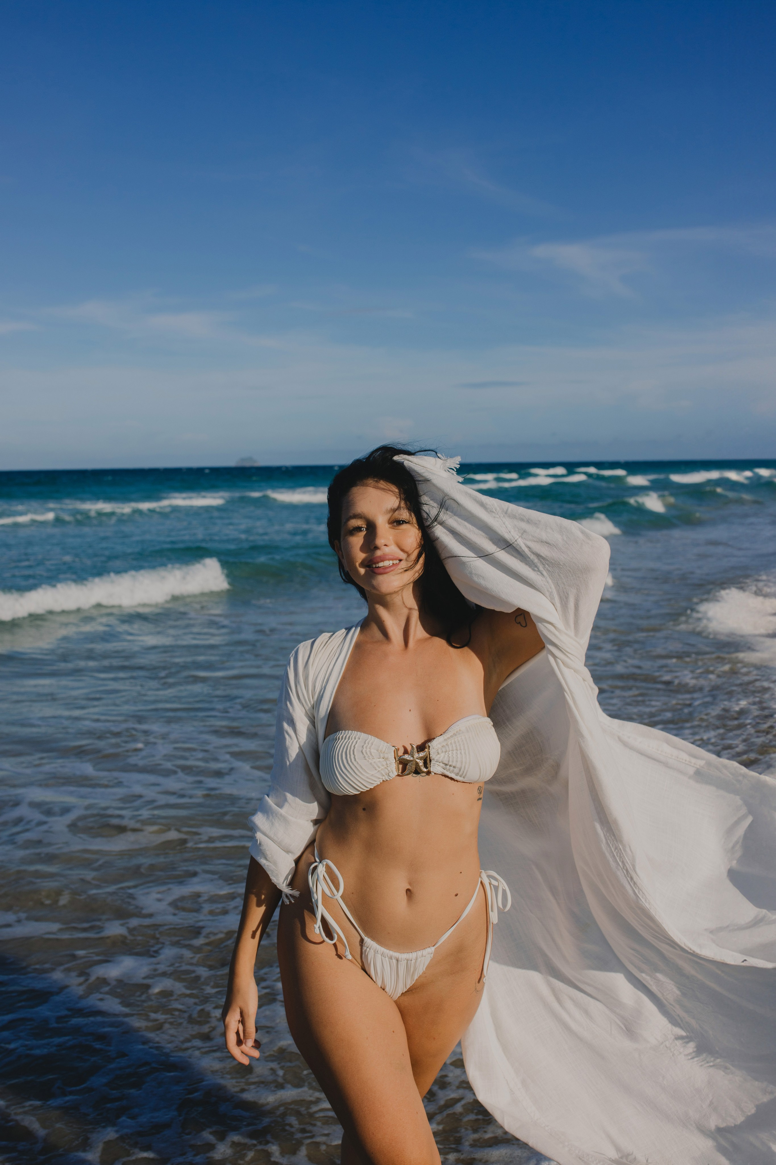 Карина на пляже Бай Дай. Главная