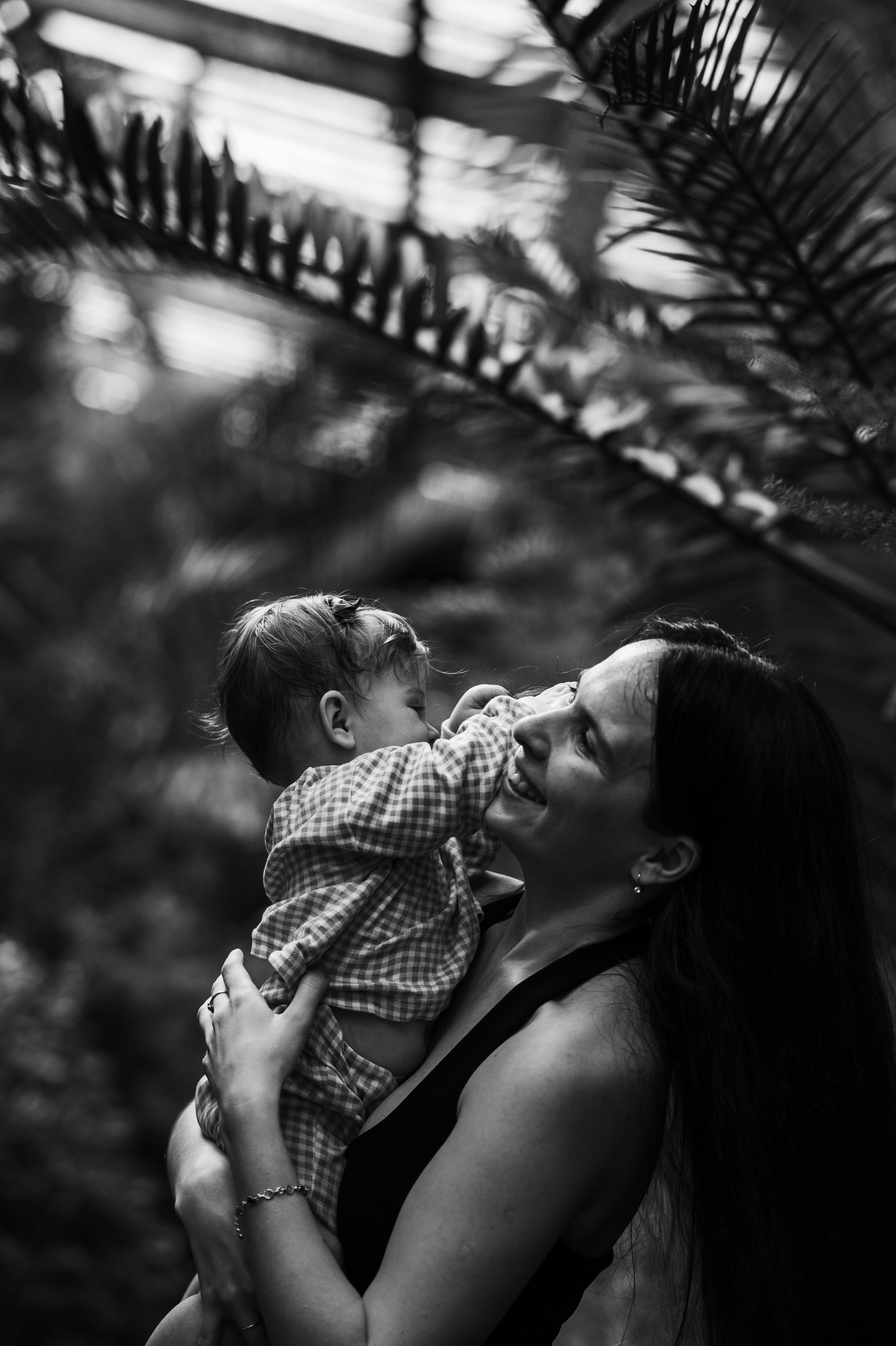 Илья, Ирина и Ева в Оранжерее. Семейный и свадебный lifestyle-фотограф в Москве Мария Петрова