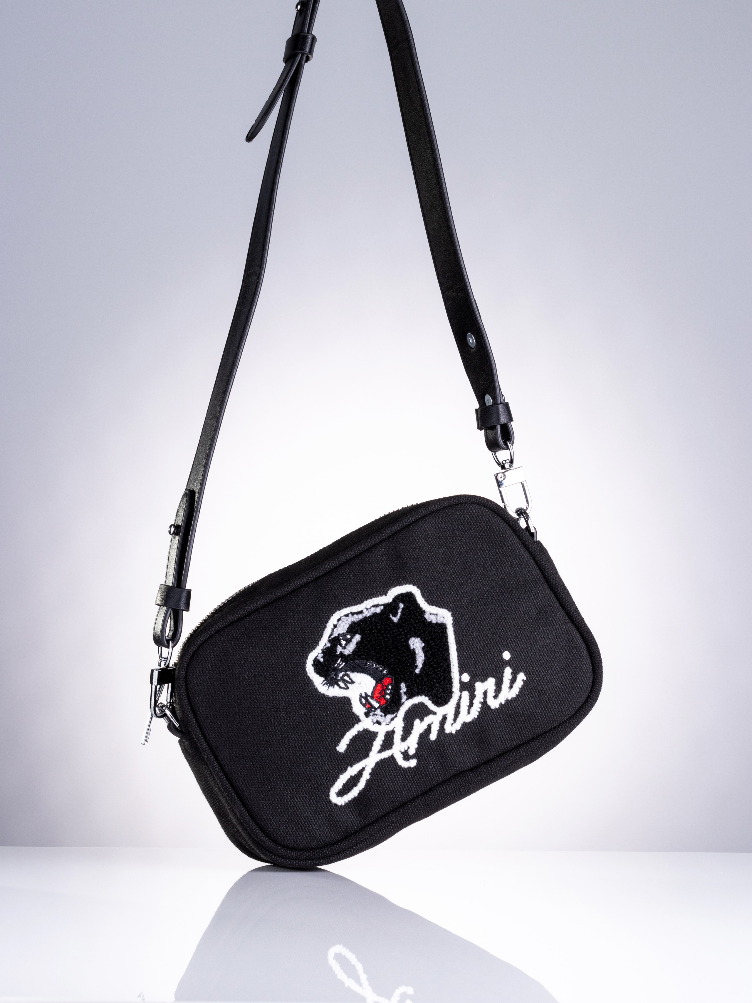 Съёмка сумок для карточек товаров на Вайлдберриз. Предметный фотограф в Нижнем Новгороде Денис Павлов